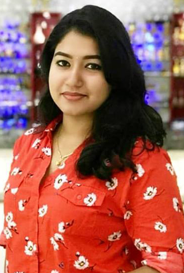 actor Grace Antony large photo