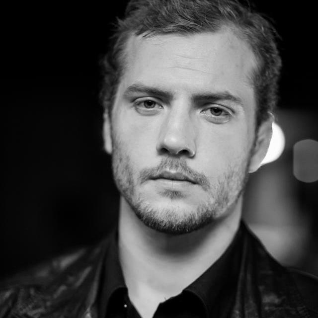 actor Chris Bridgewater large photo