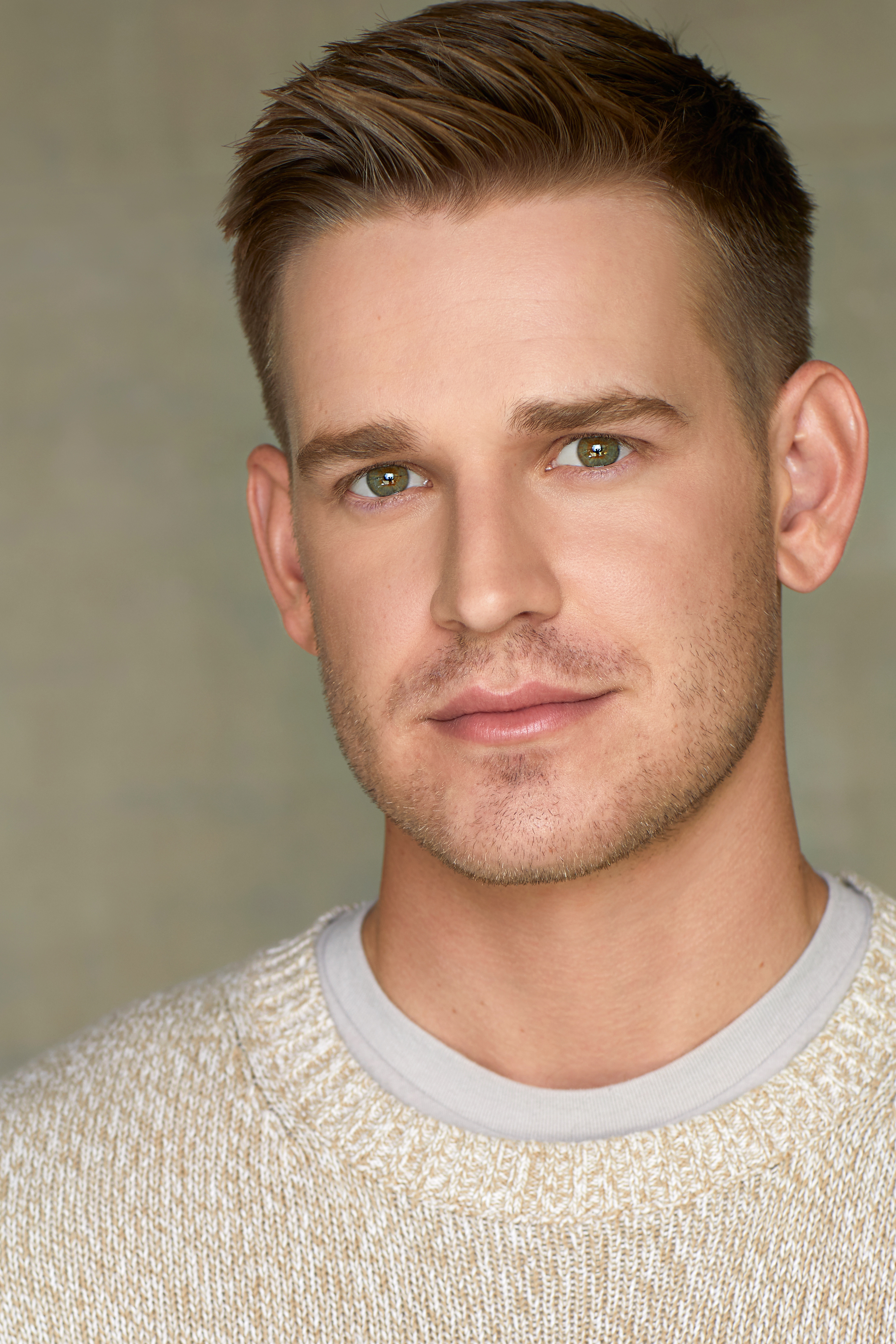 actor Micah McNeil large photo