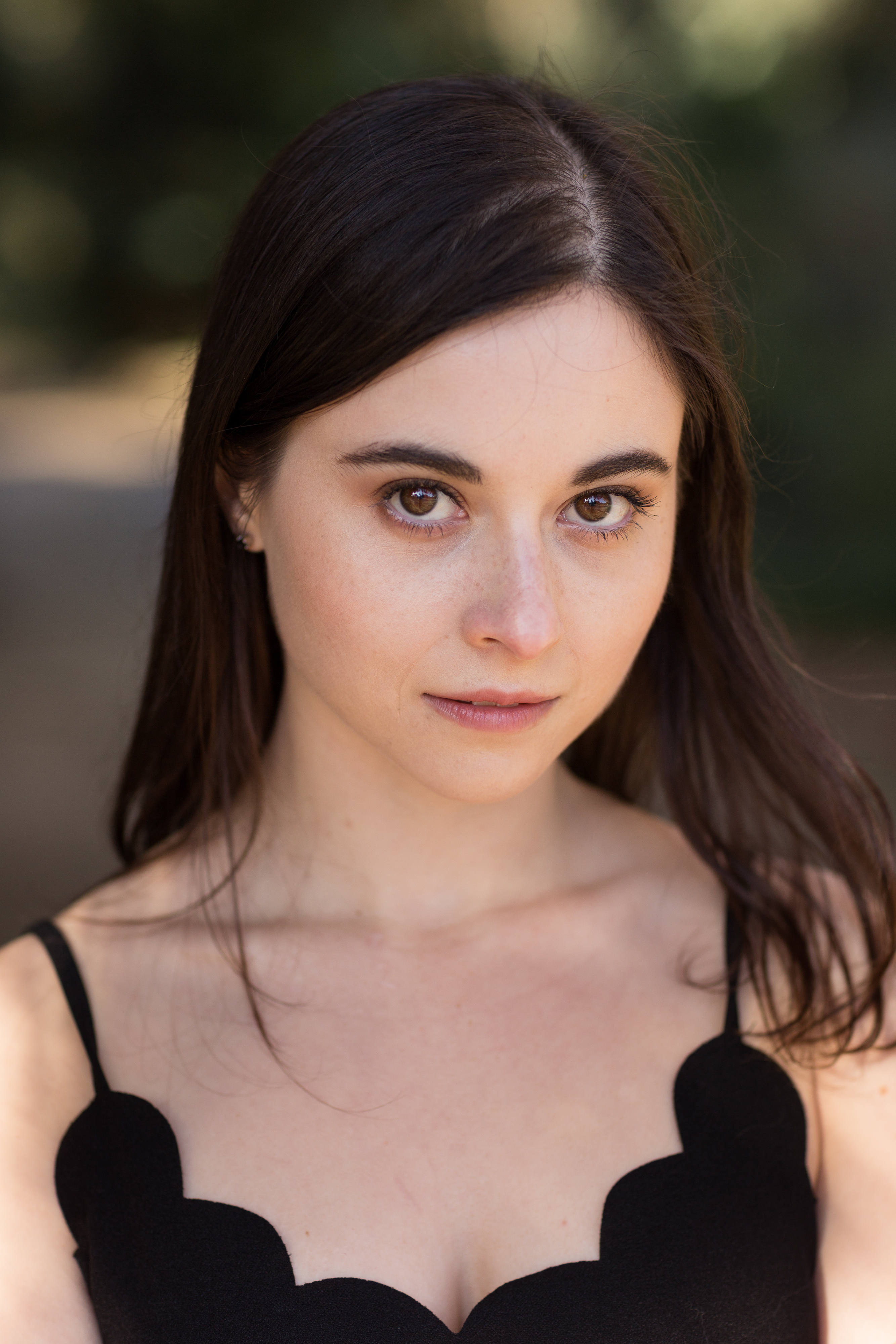 actor Claire Kniaz large photo