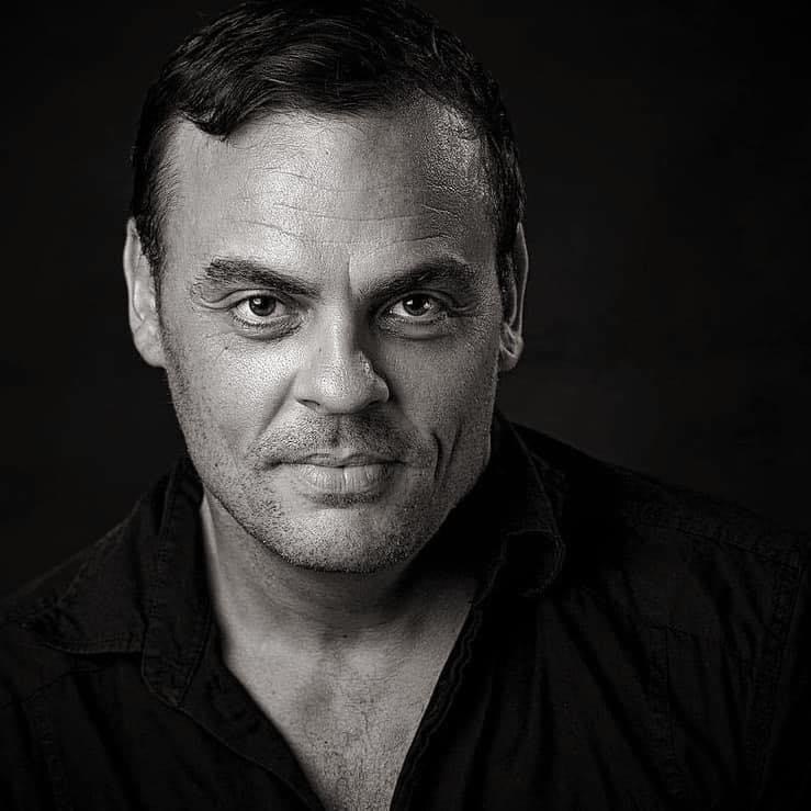 actor Brad McMurray large photo