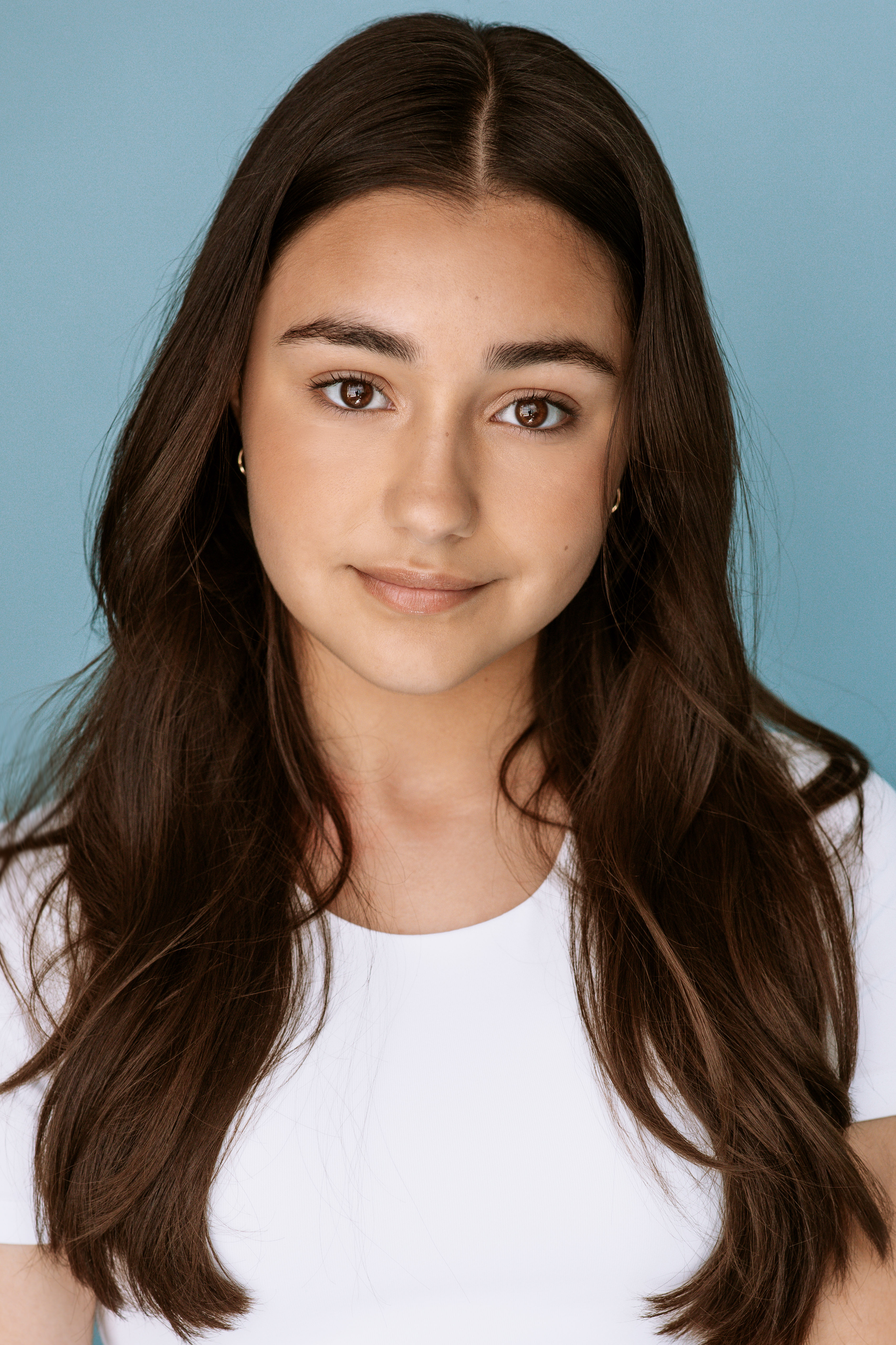 actor Ana Araujo large photo