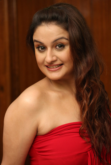 actor Sonia Agarwal large photo