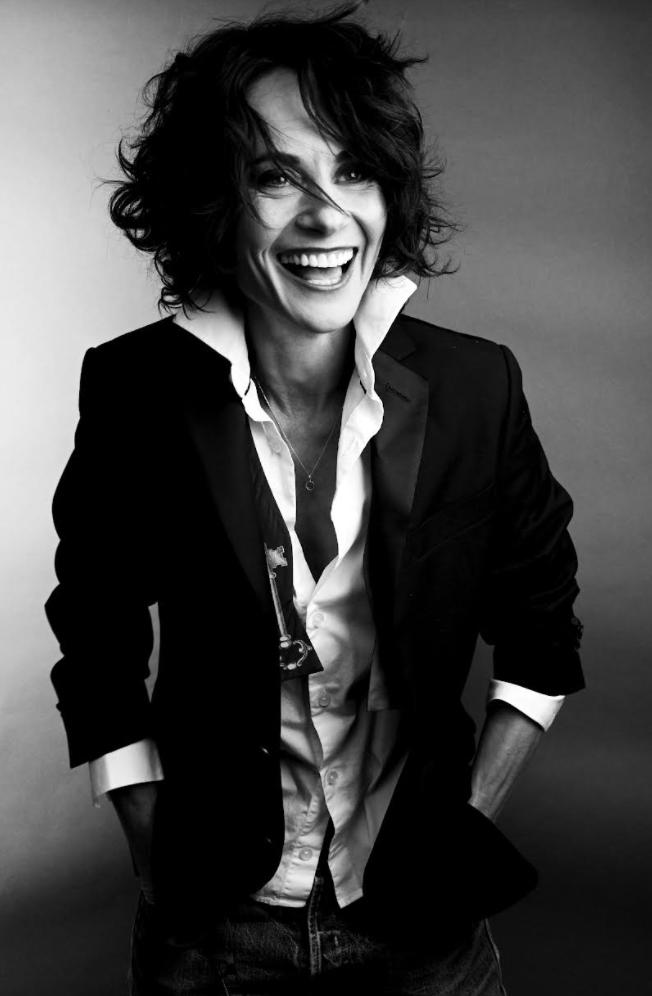 actor Beth Malone large photo