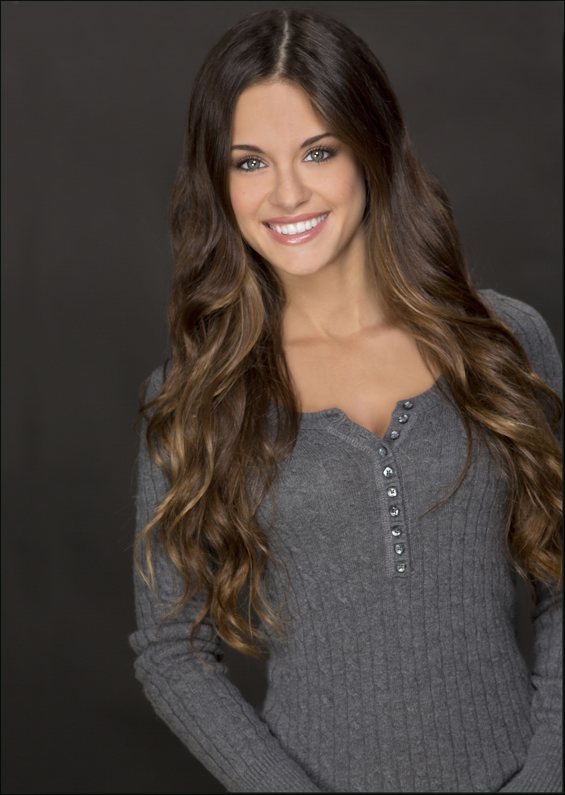 actor Cara Calderaio large photo