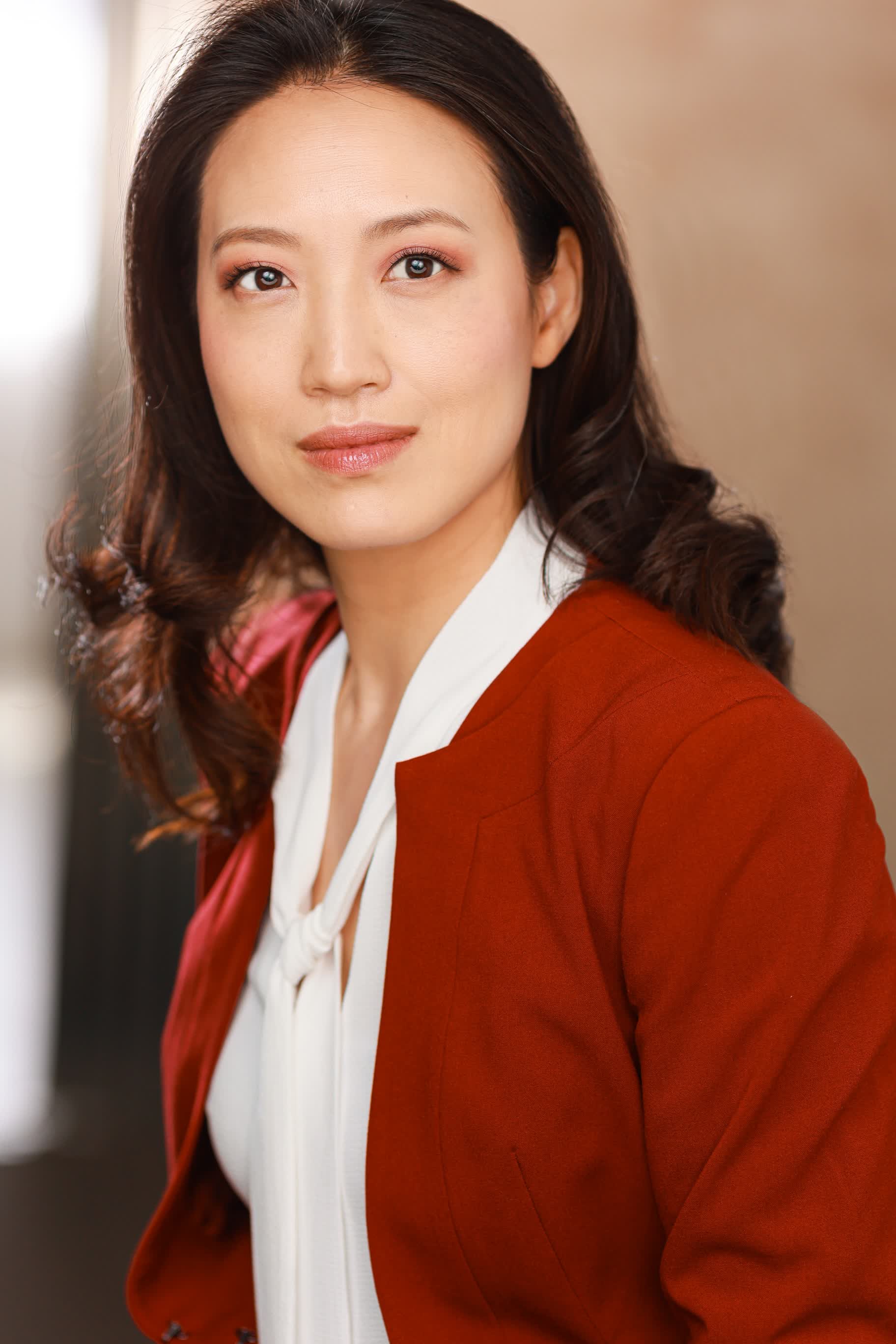 actor Sarai Koo large photo