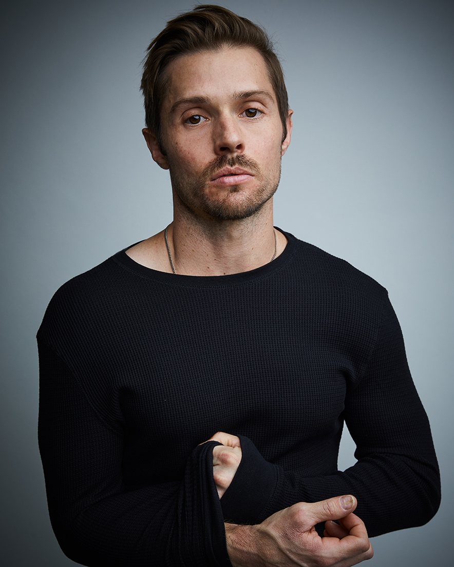 actor Evan Gamble large photo