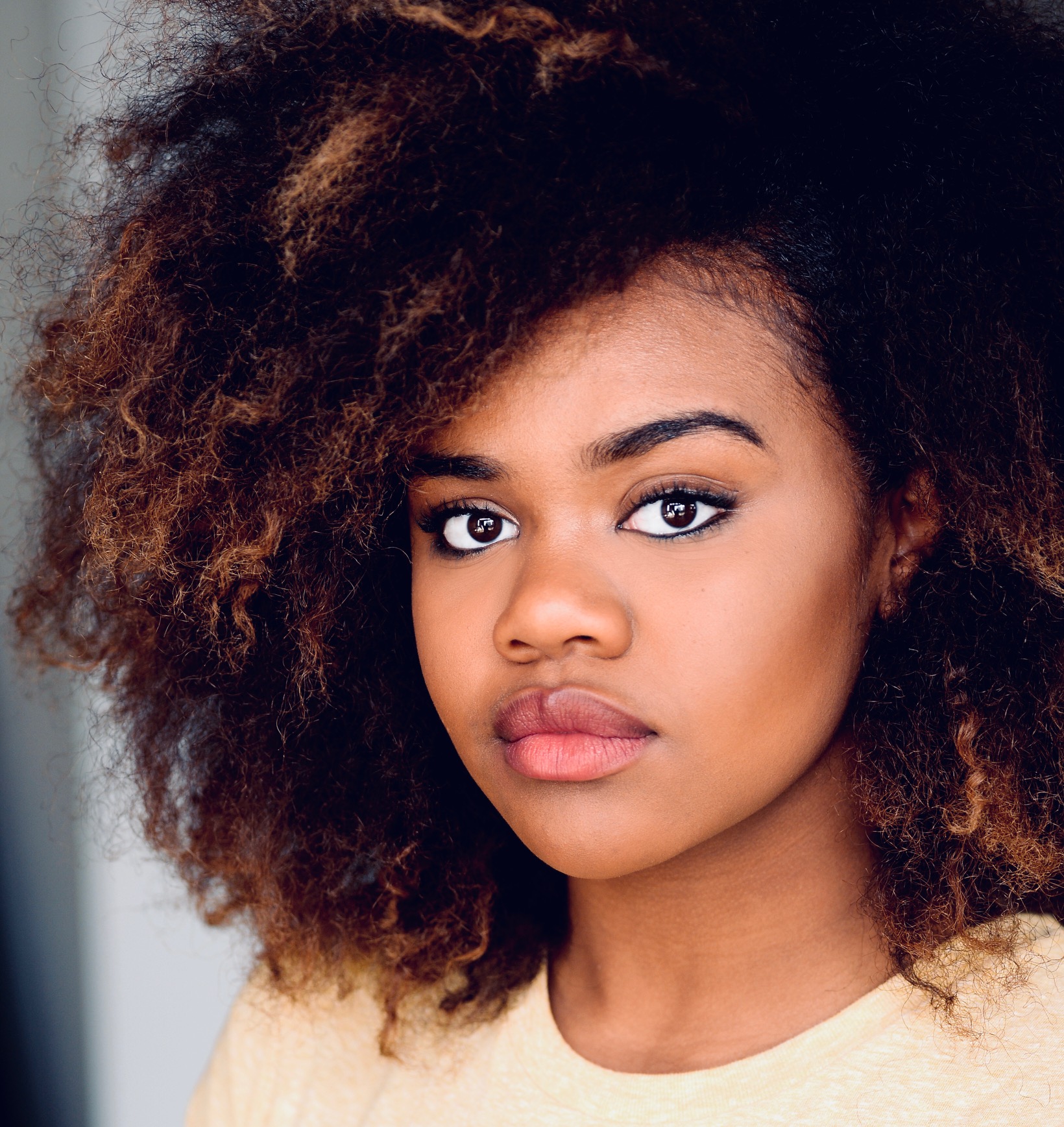 actor Dara Reneé large photo