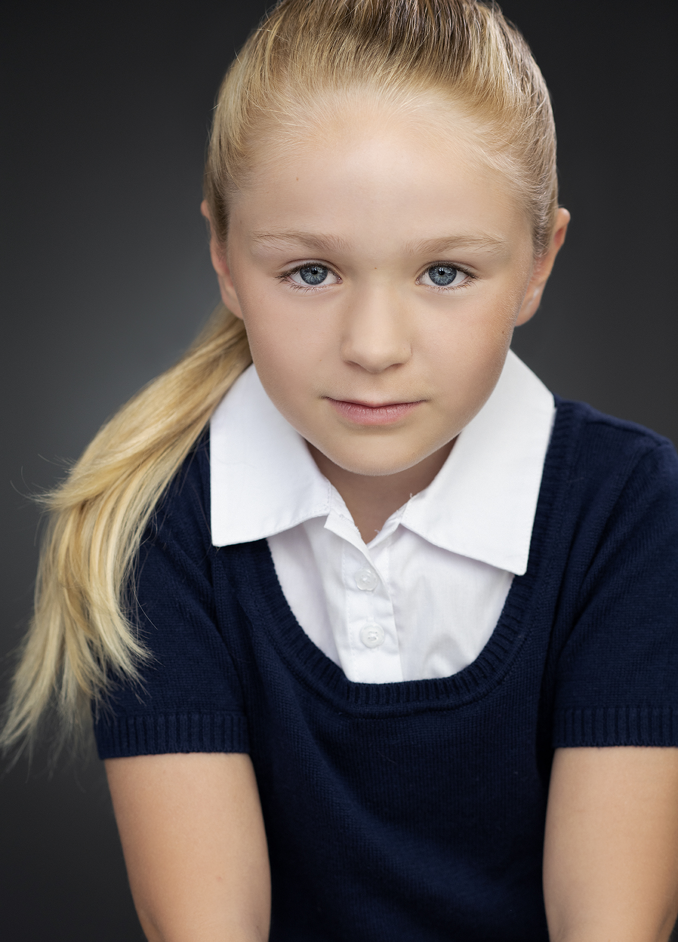 actor Alix West Lefler large photo