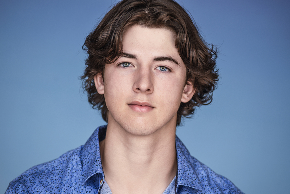 actor Andrew Latter large photo