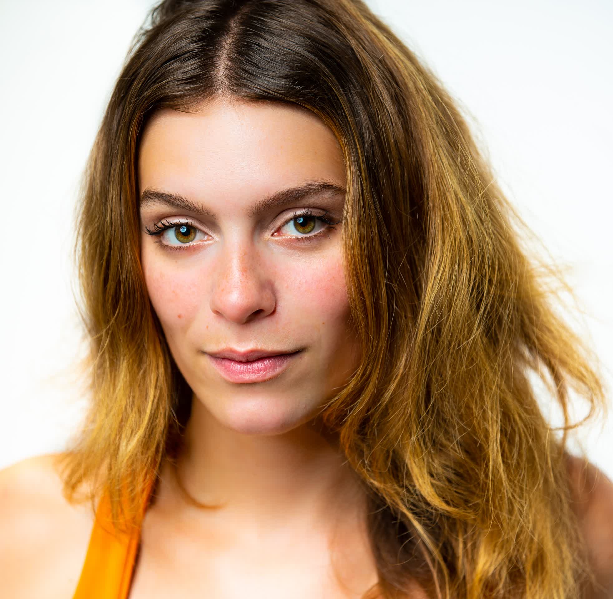 actor Abby Coryell large photo