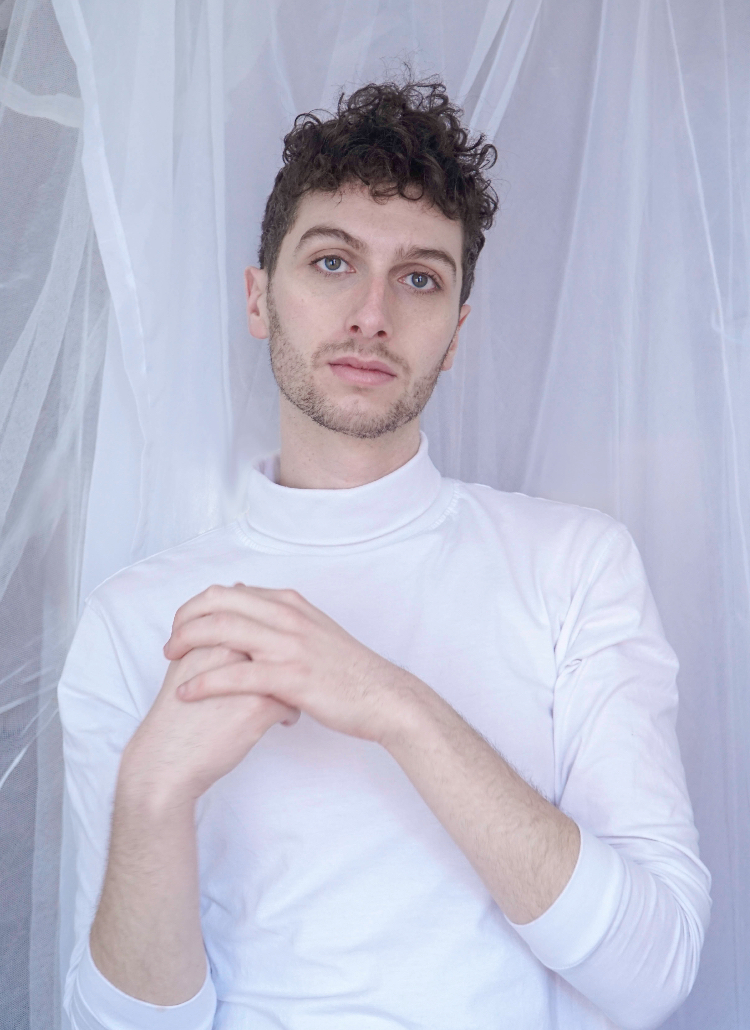 actor Adam Capriolo large photo