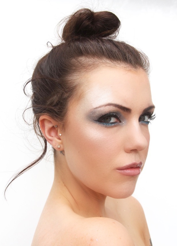 actor Isabel Bassett large photo