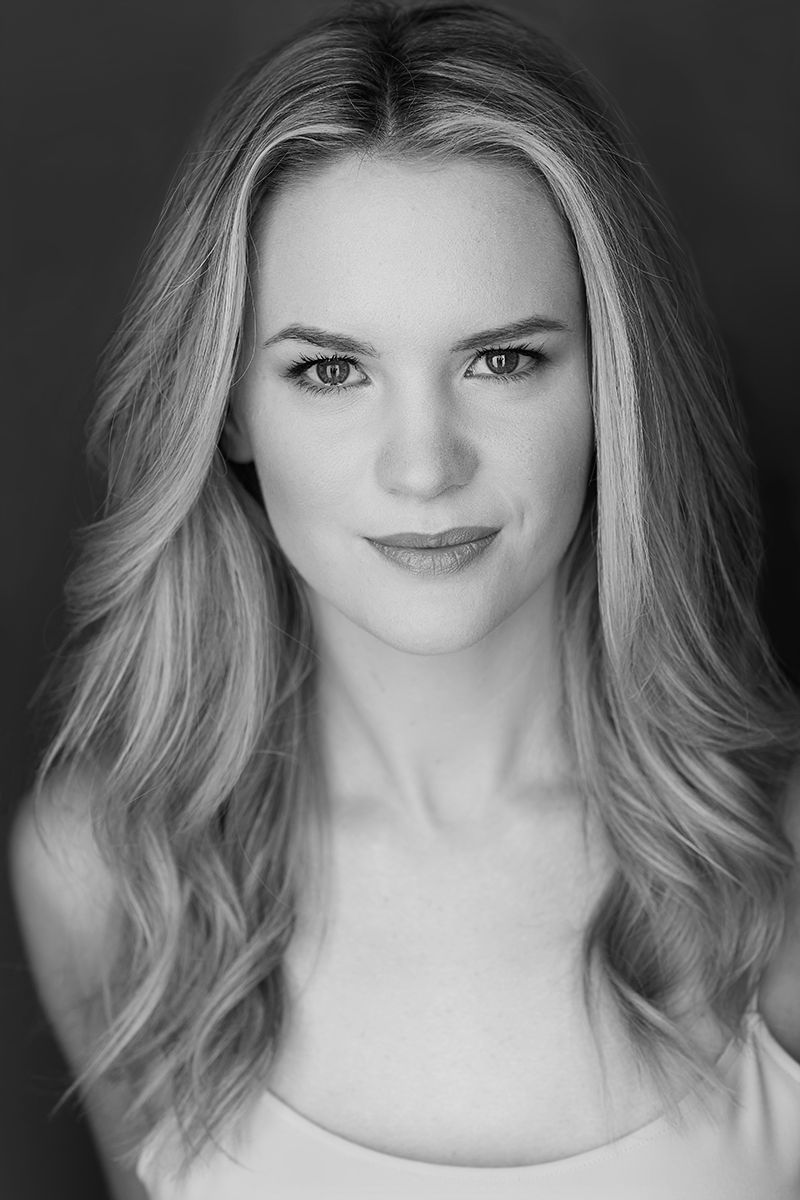 actor Anna Lundberg large photo