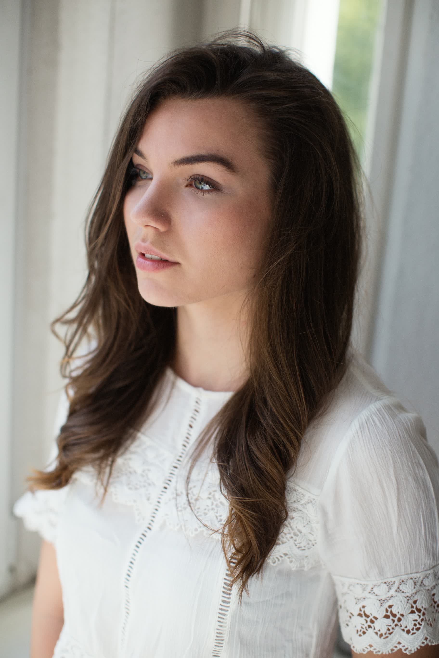 actor Rebecca Dyson-Smith large photo