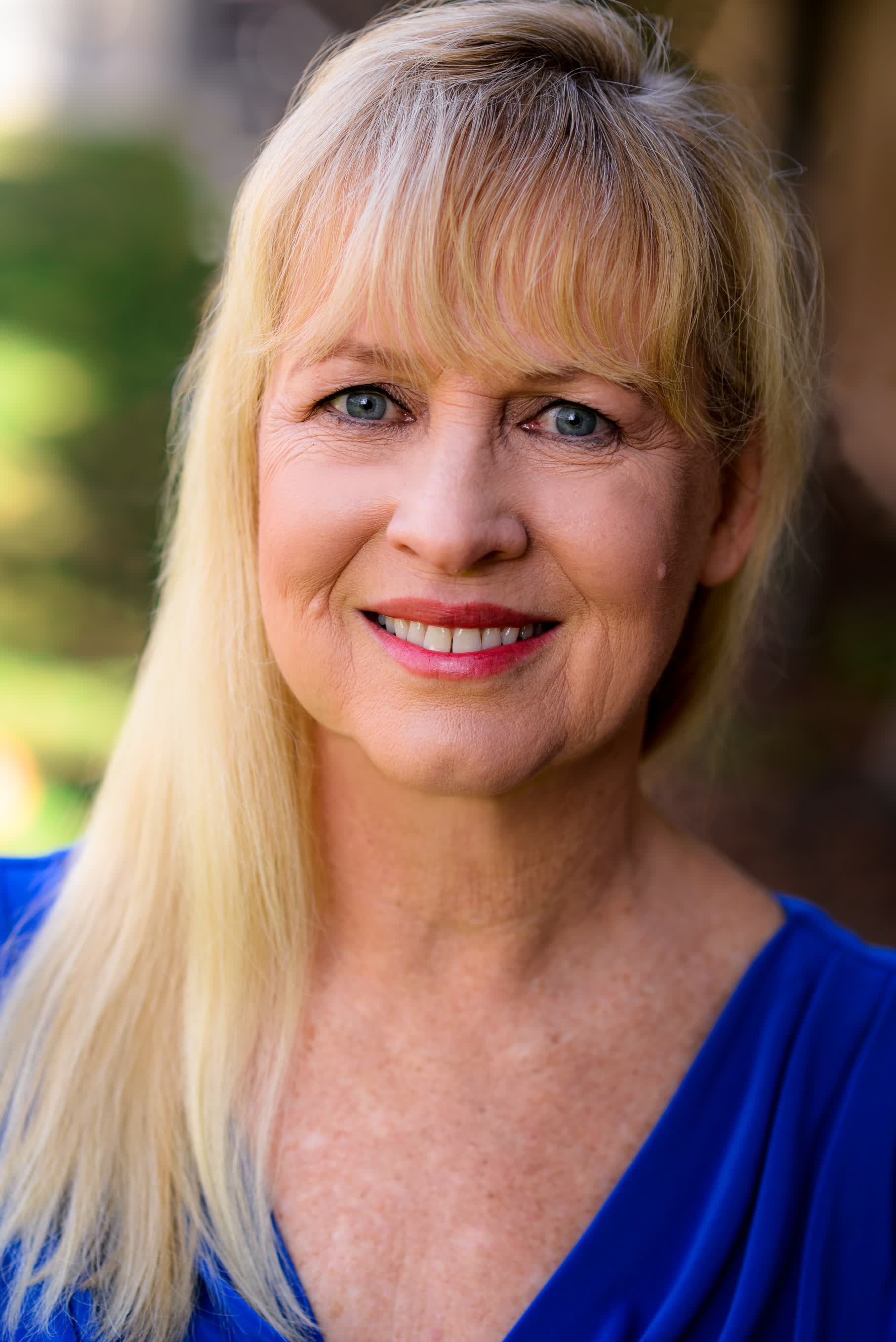 actor Joanne Harris large photo