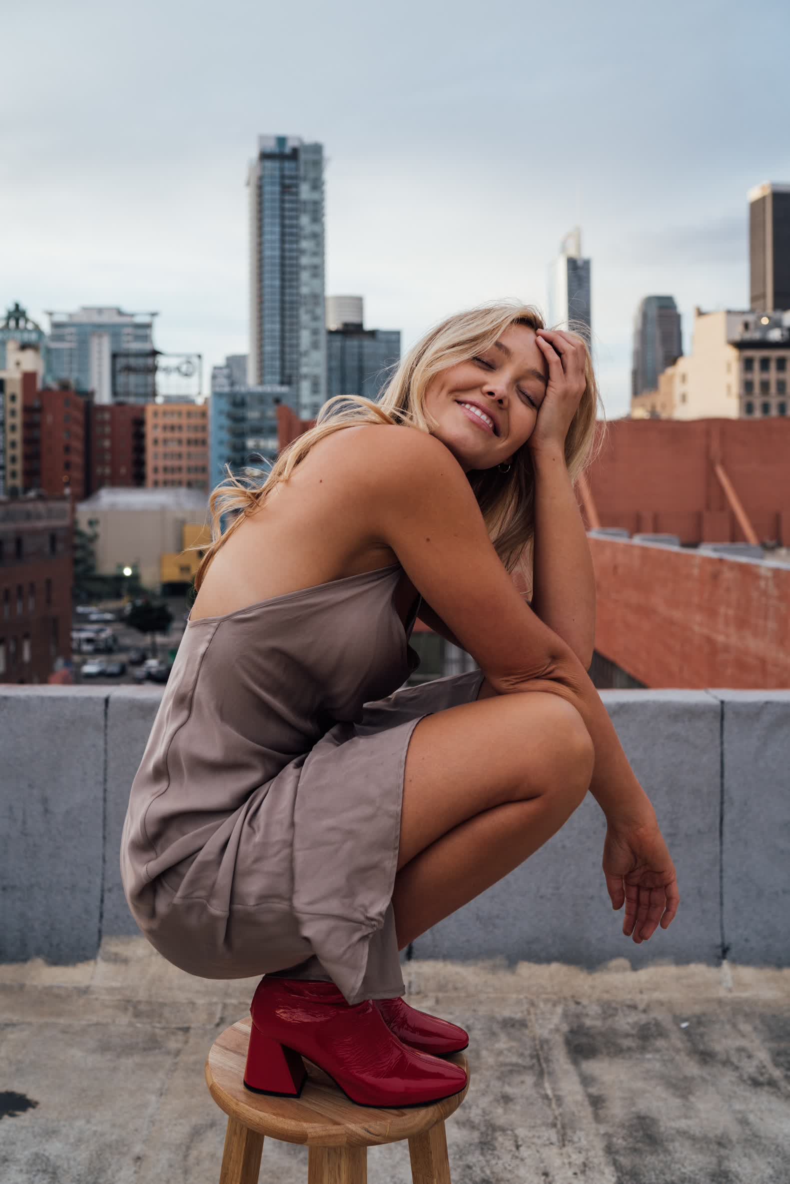 actor Amanda Jones large photo