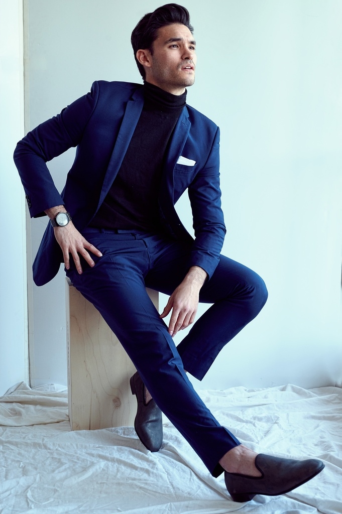 actor Louis Lay large photo