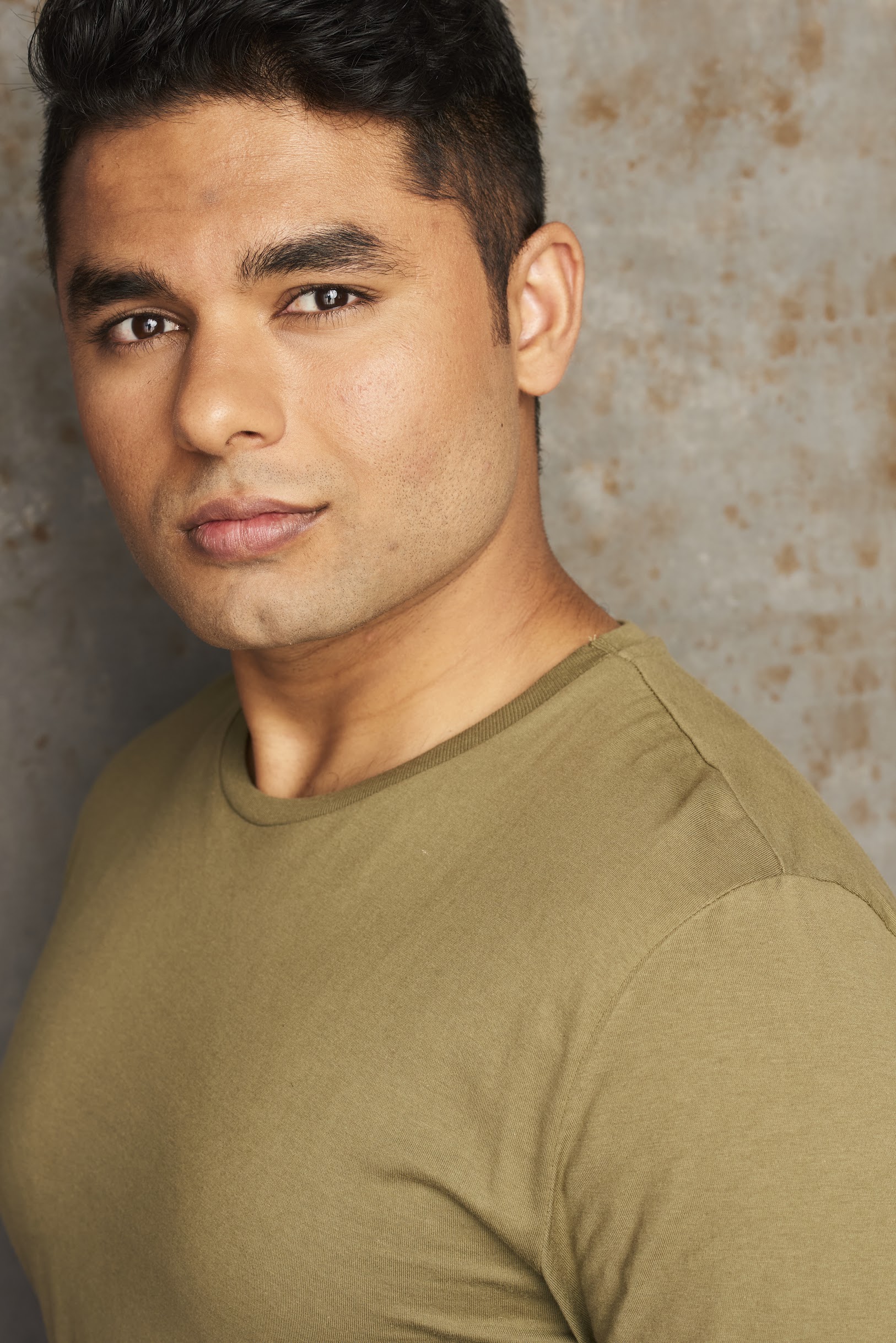 actor Akaash Yadav large photo