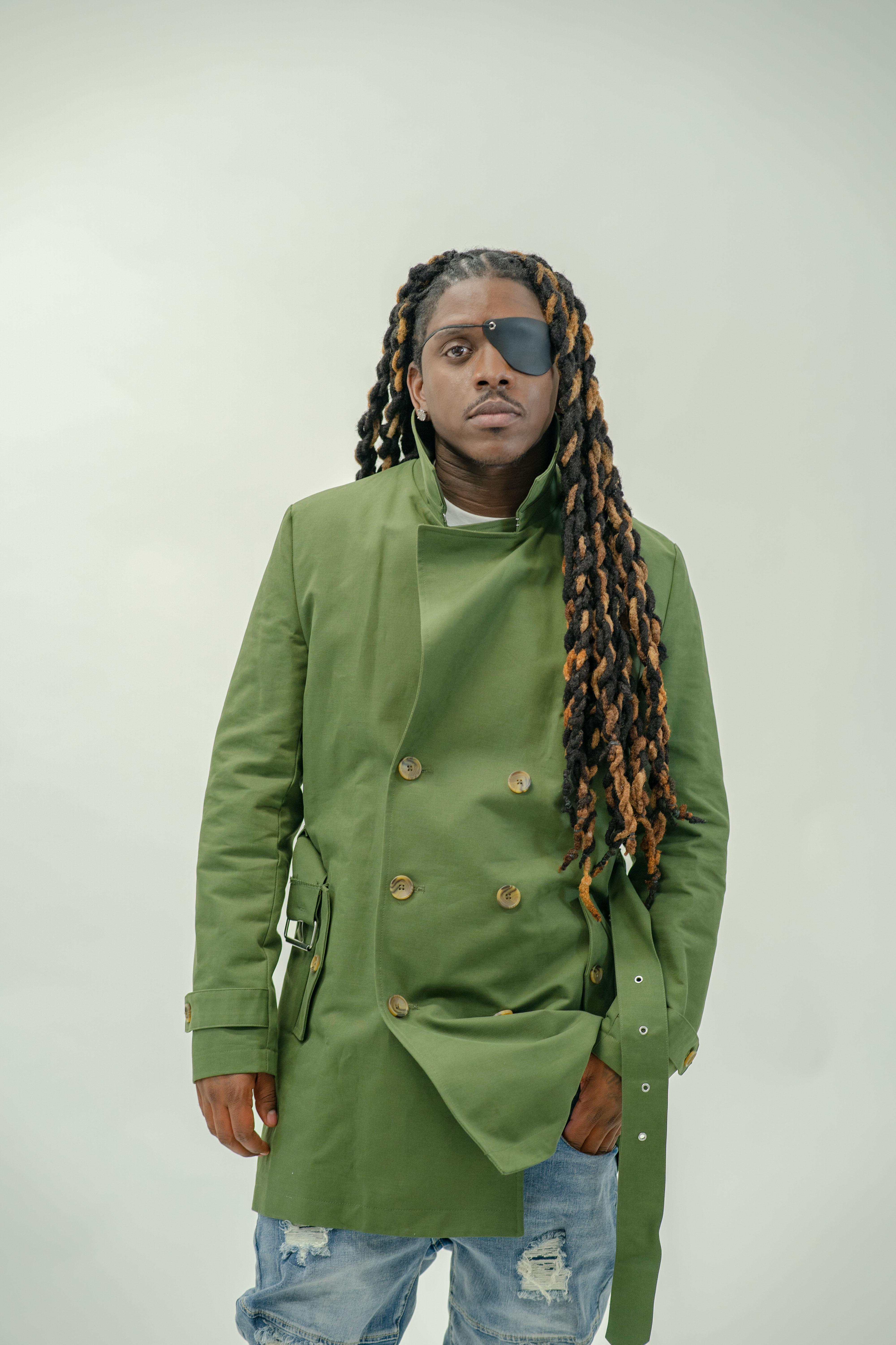 actor Isiain Lalime large photo