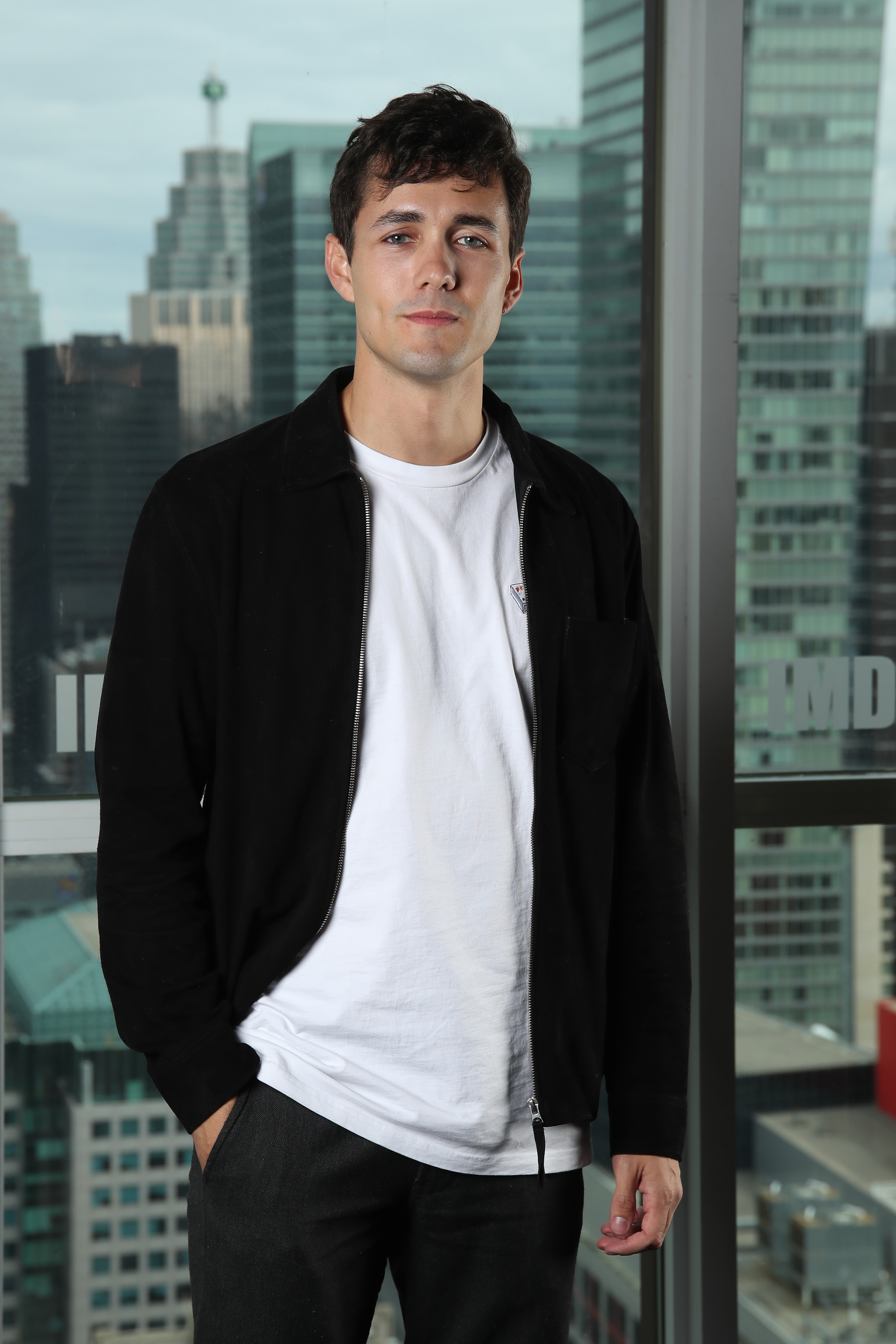 actor Jonah Hauer-King large photo