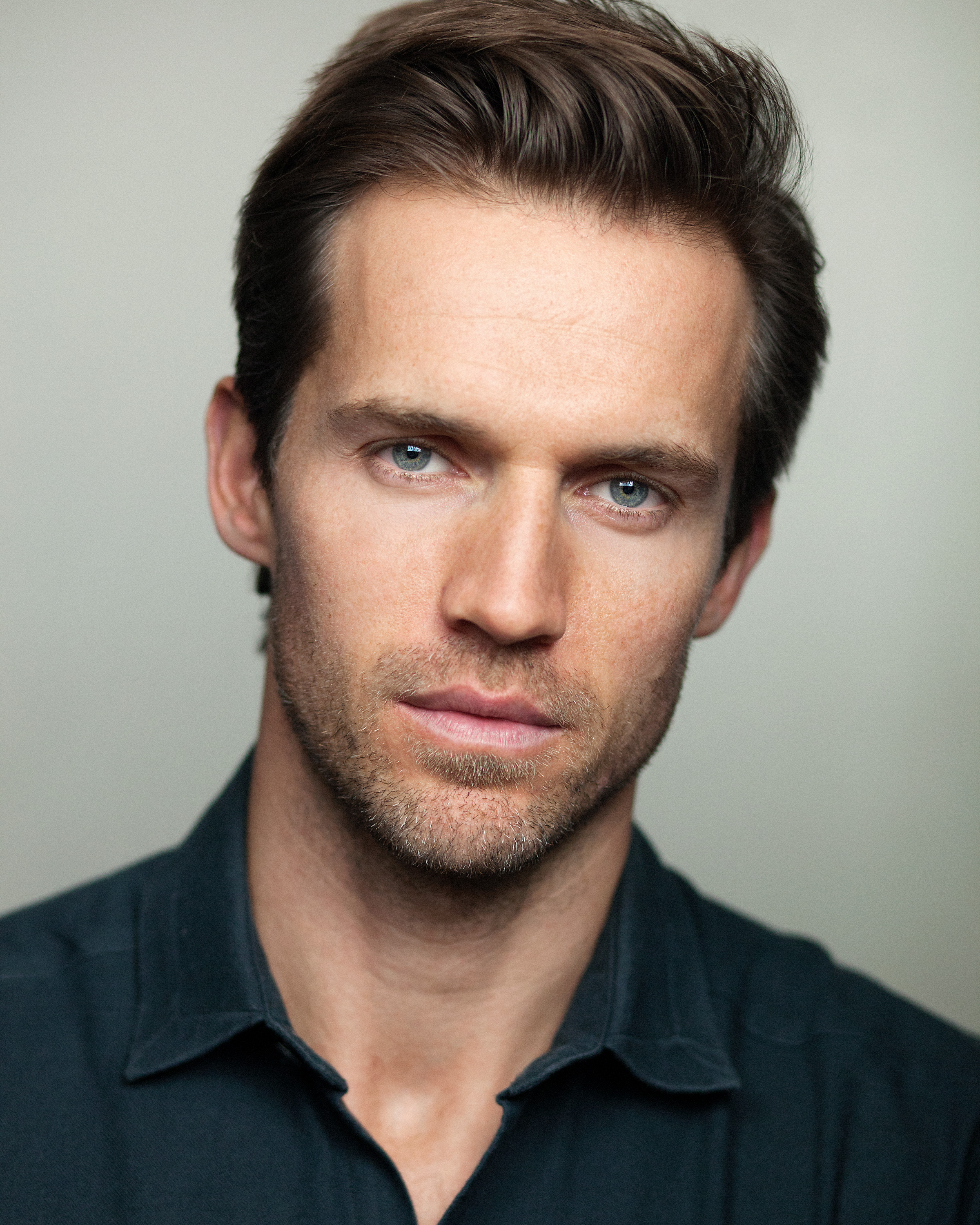 actor Andrew Cooper large photo