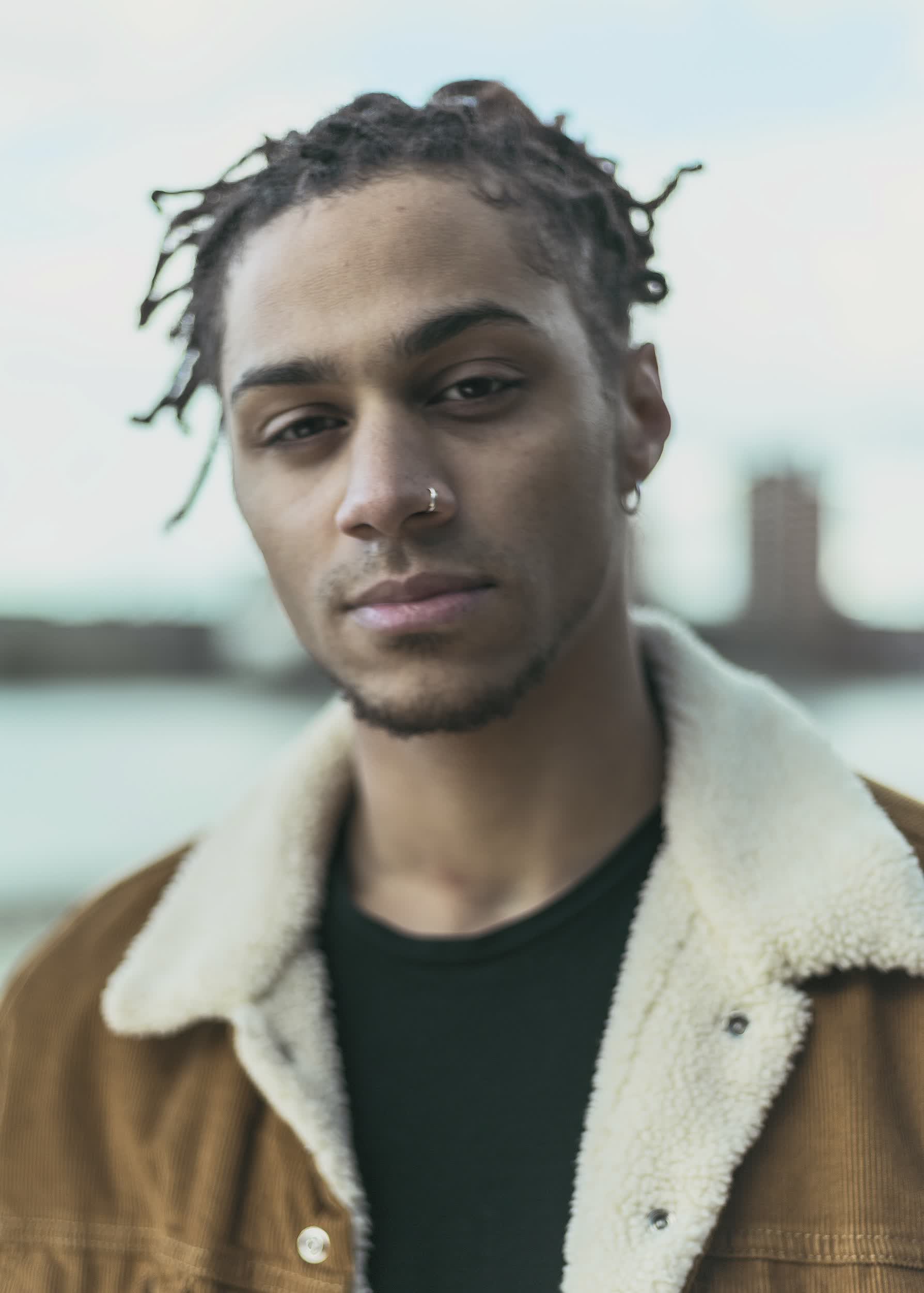 actor Bluey Robinson large photo