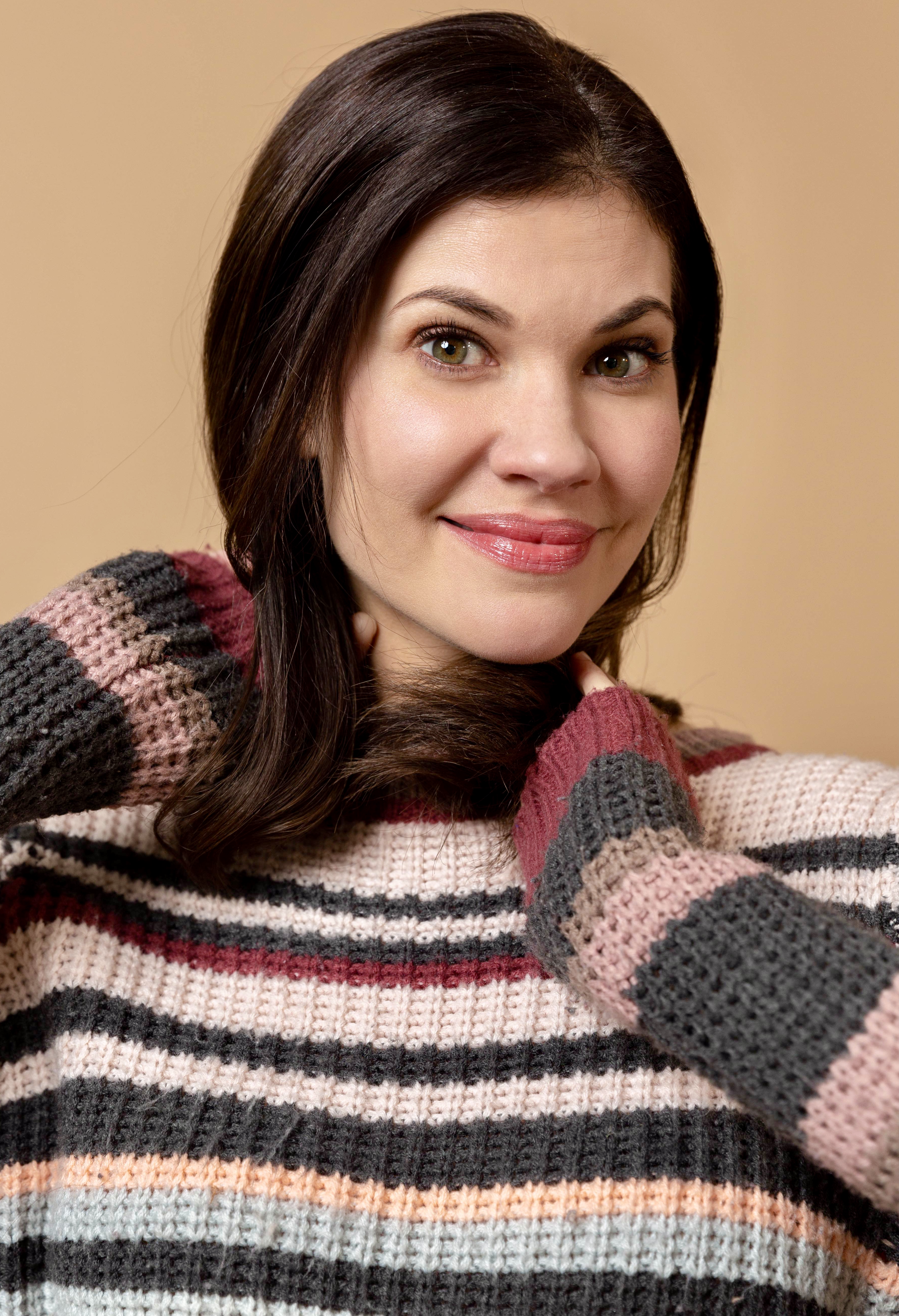 actor Shelley Dennis large photo