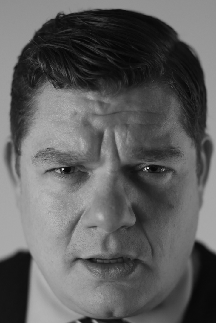 actor Jordan Long large photo