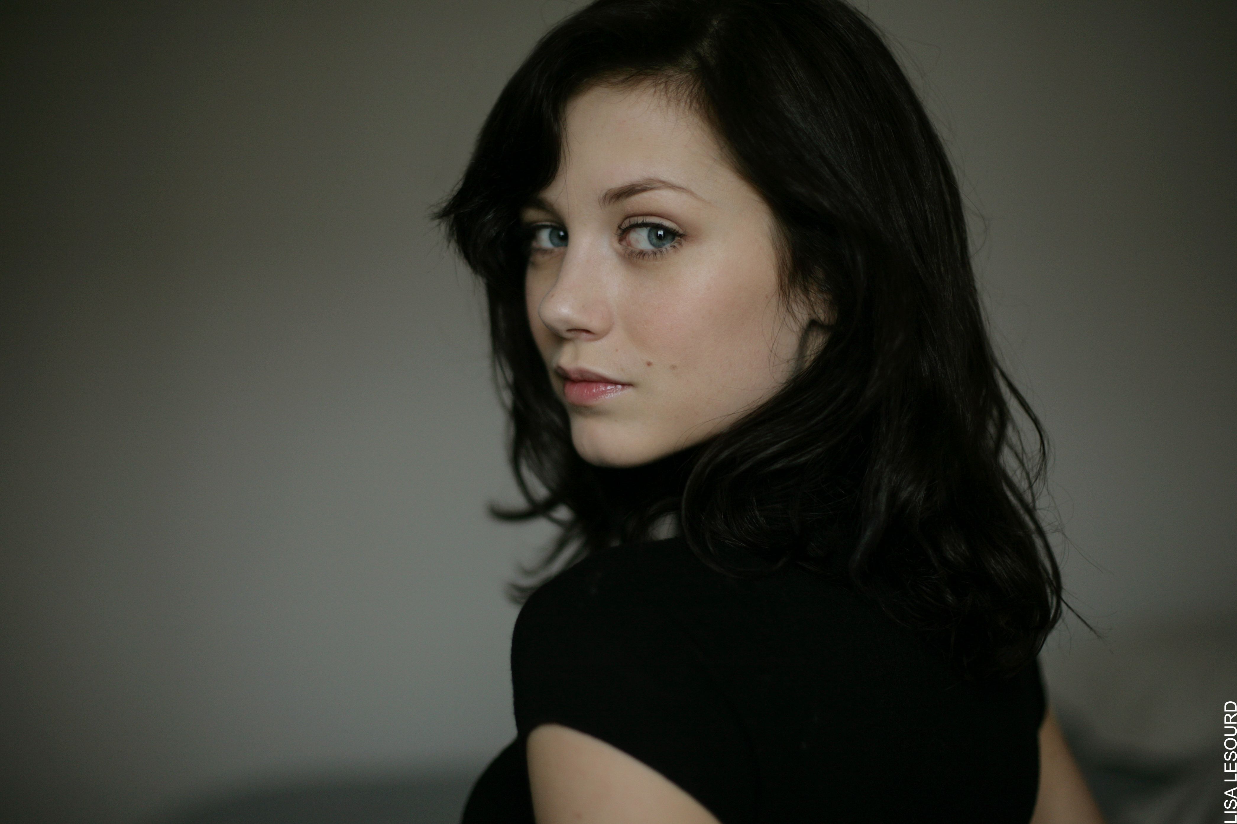 actor Alice Dufour large photo