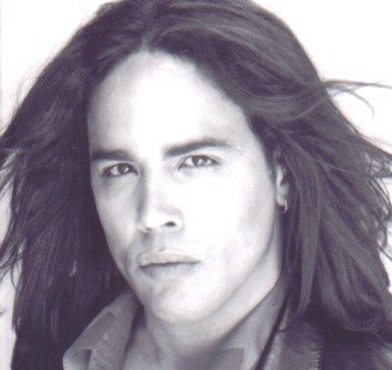 actor Adam Gifford large photo