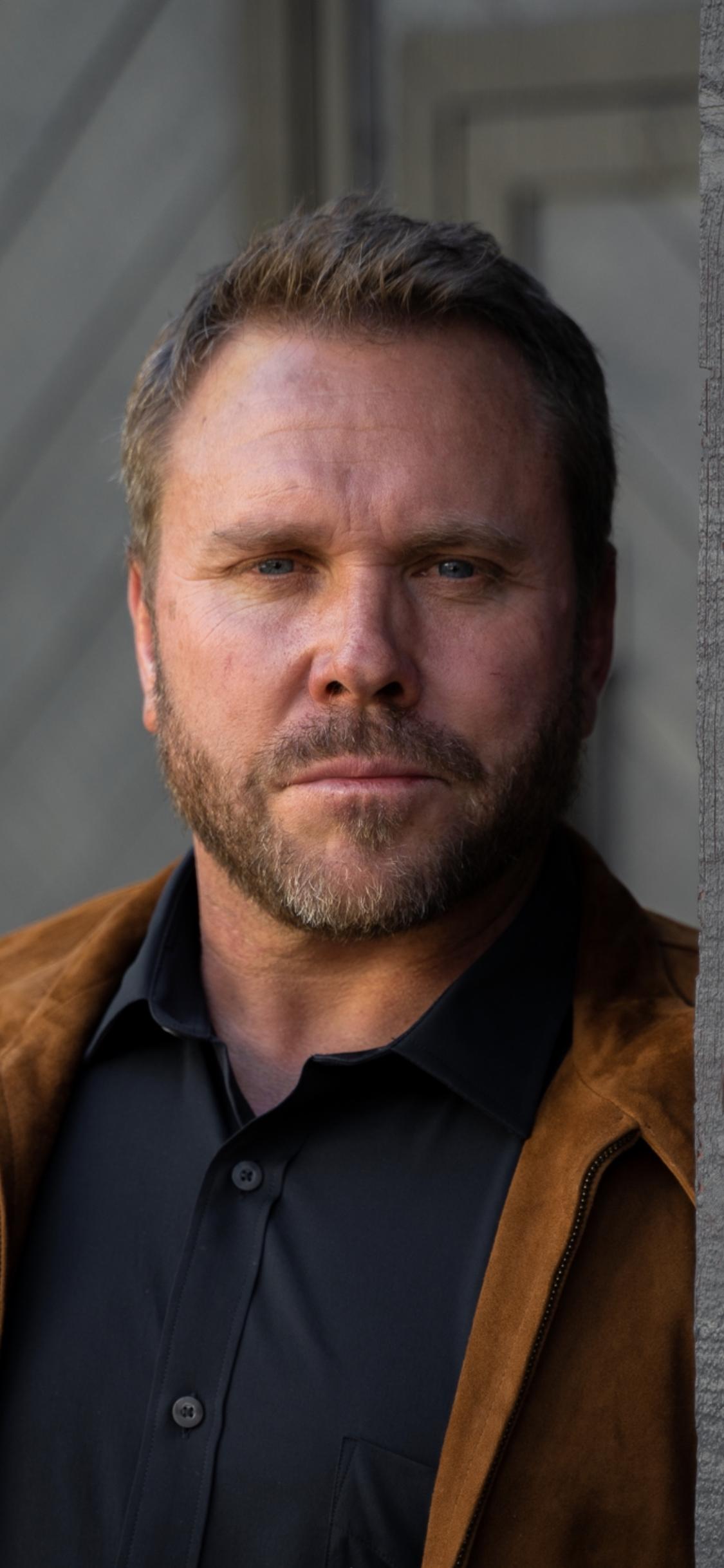 actor Roger Dorman large photo