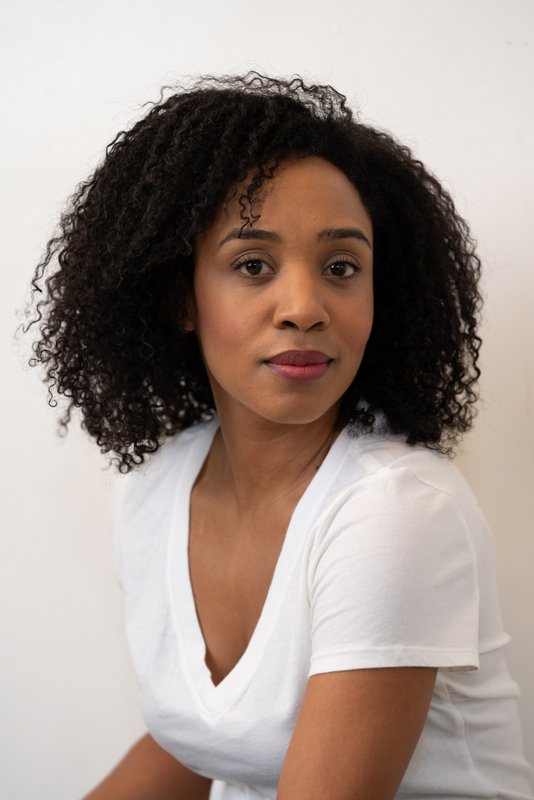 actor Tia DeShazor large photo