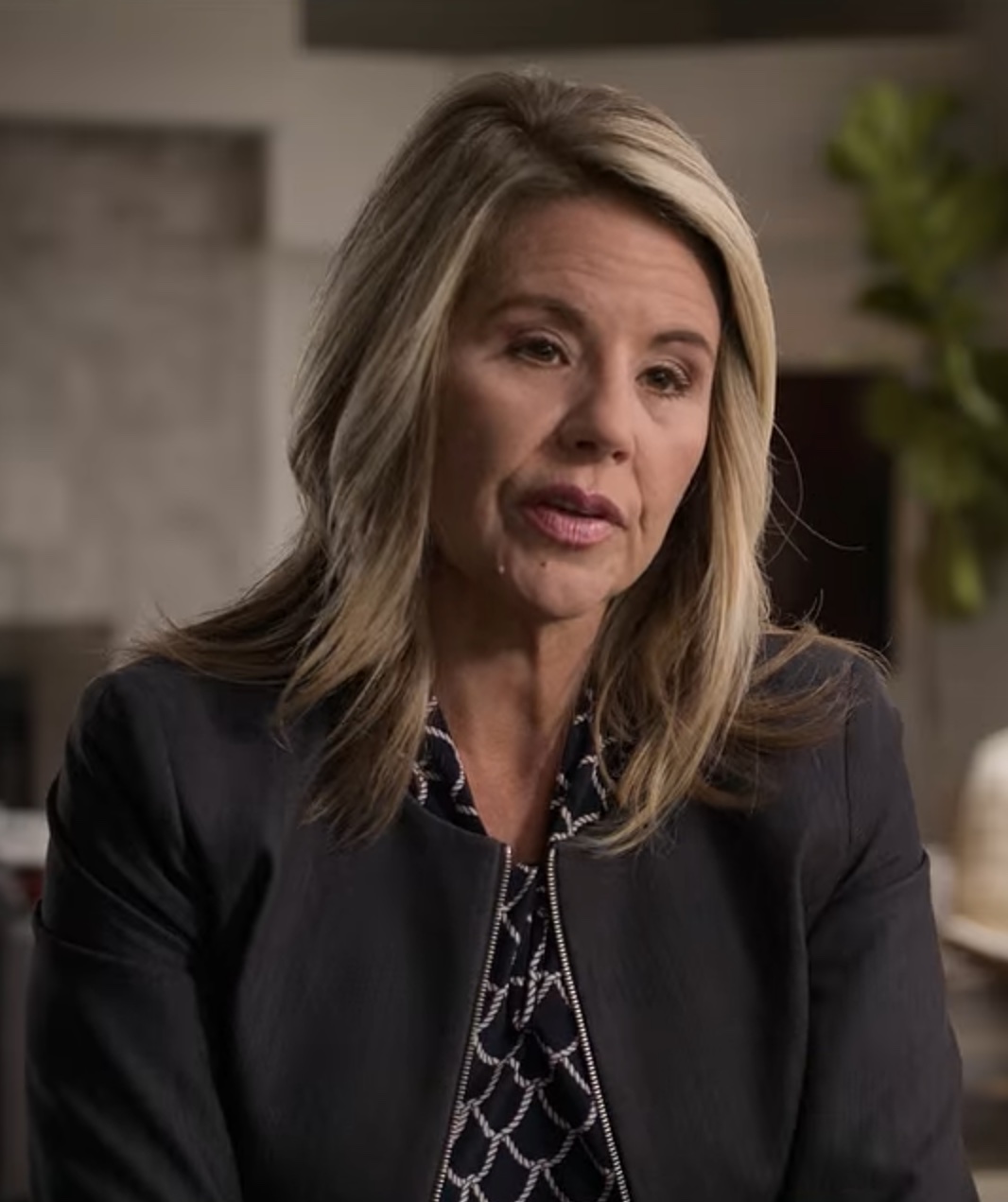 actor Angela Ganote large photo