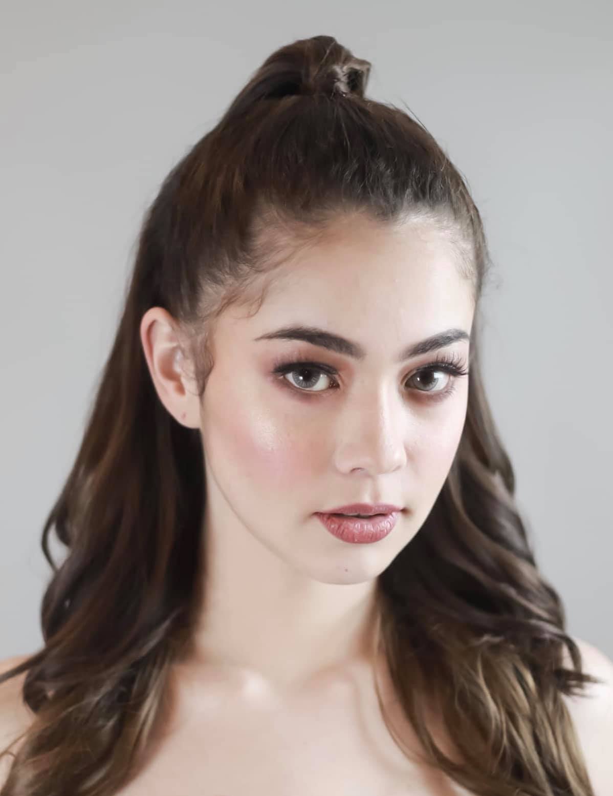 actor Zabel Lamberth large photo