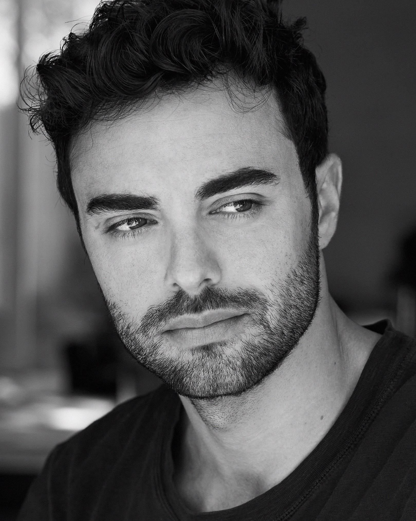 actor Julien Marlon Samani large photo