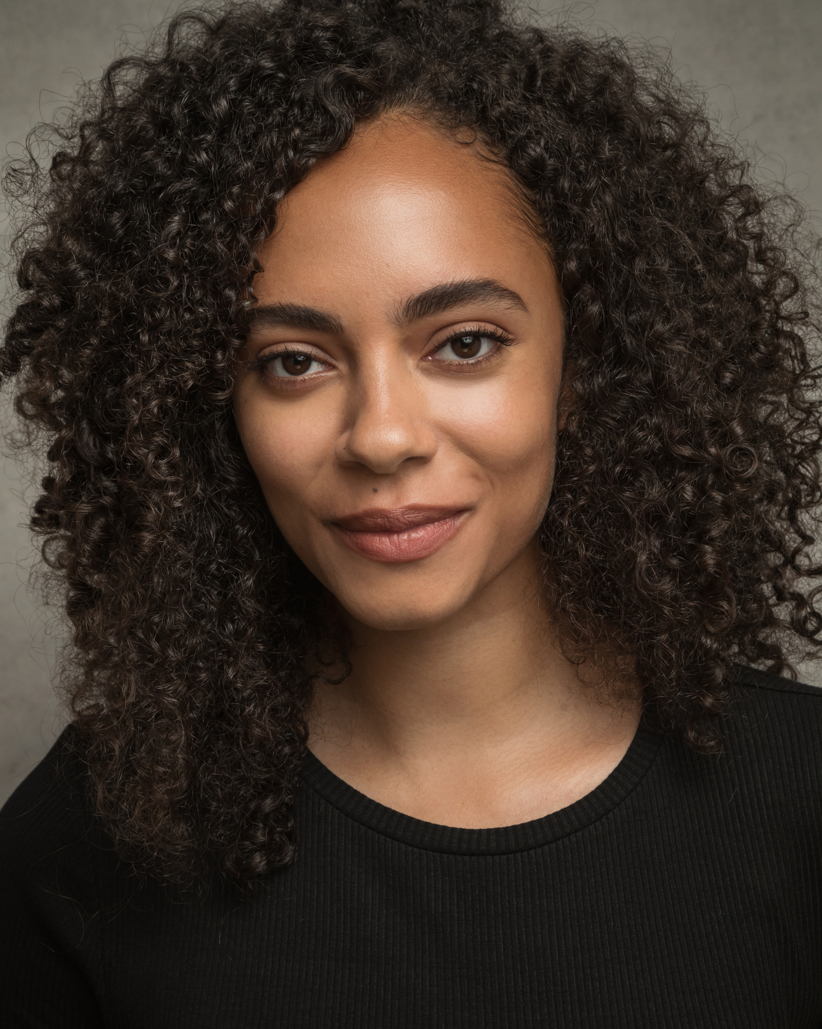 actor Saskia Ashdown large photo