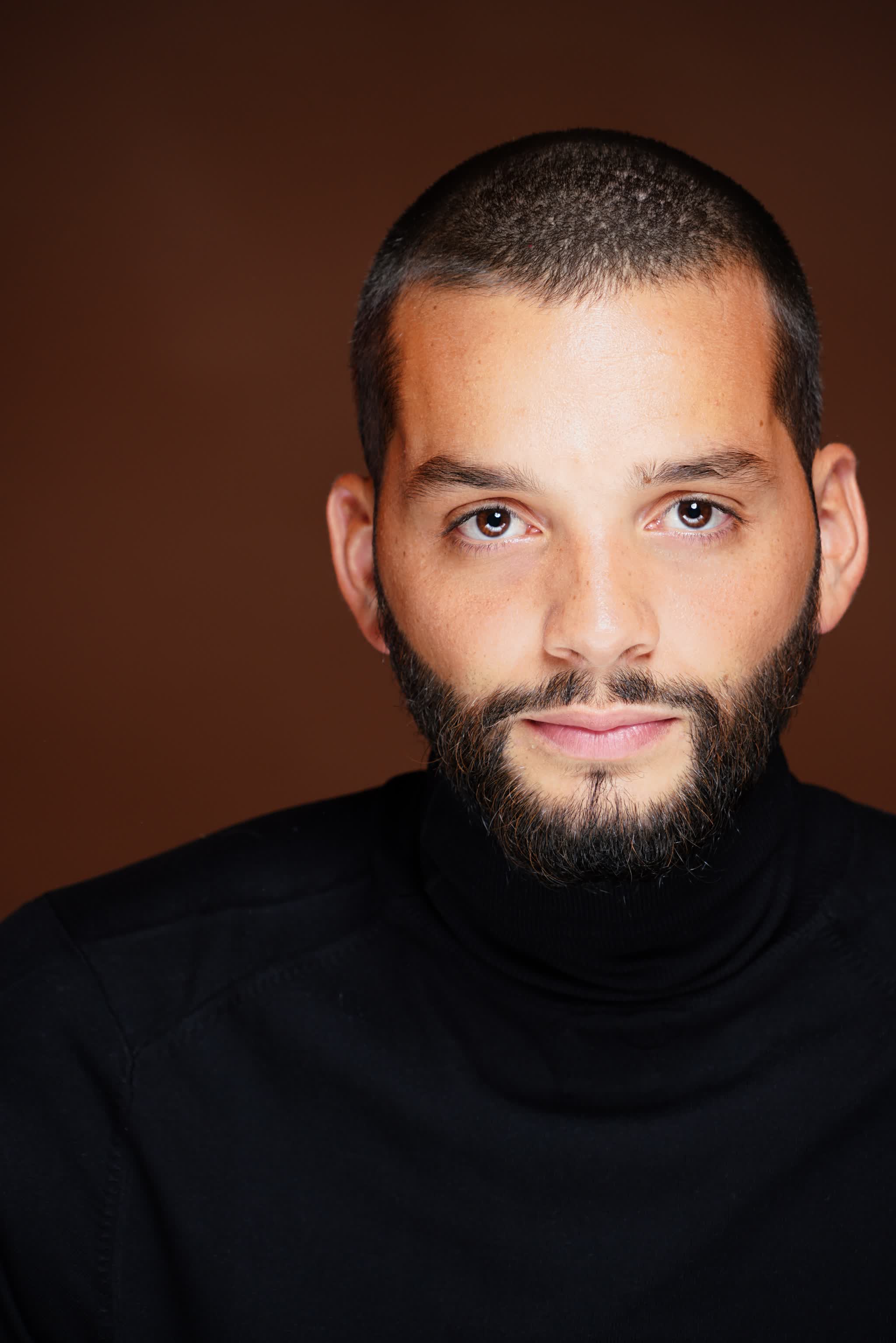 actor Luis Sebastián Borges large photo