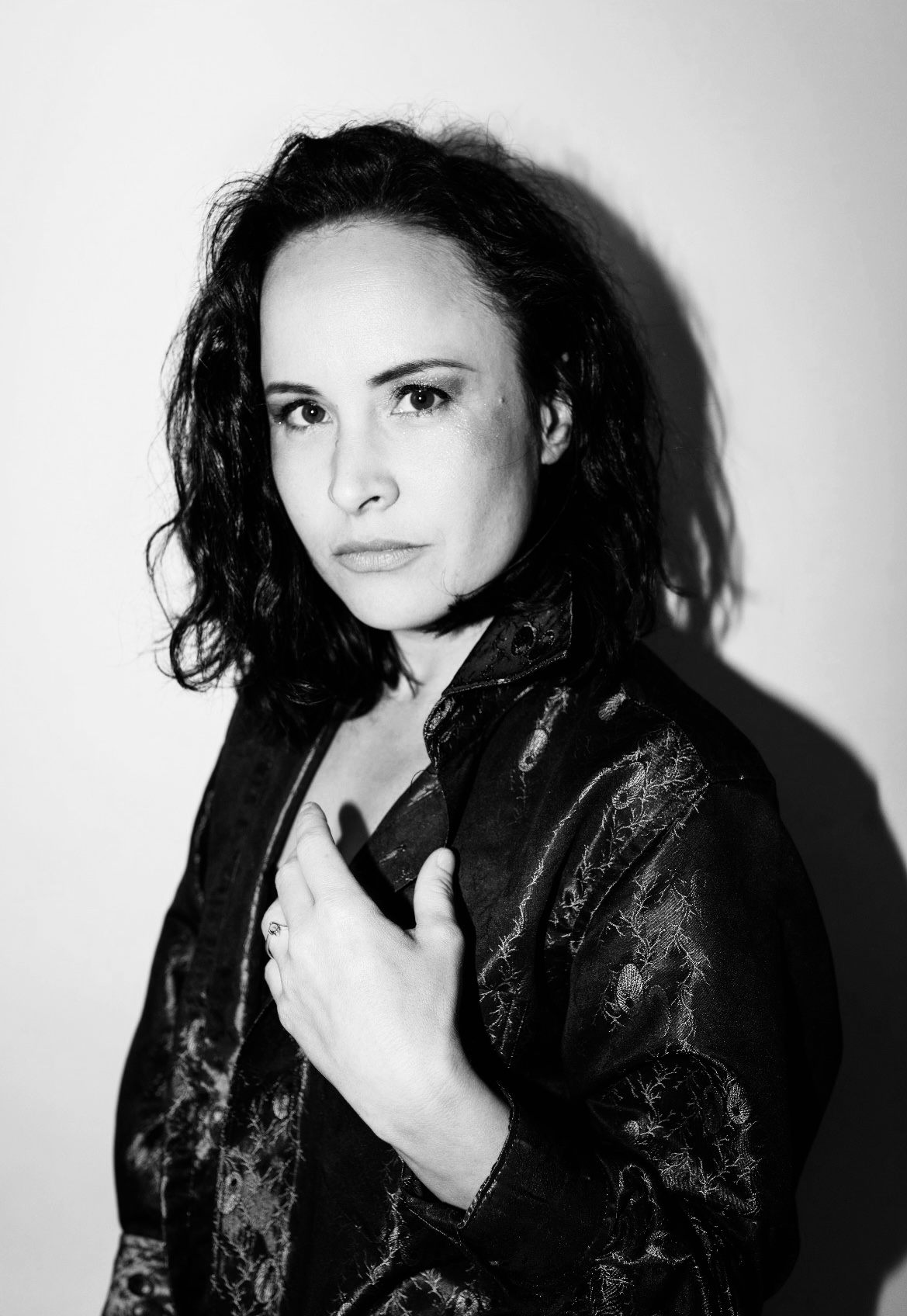 actor Tommie-Amber Pirie large photo