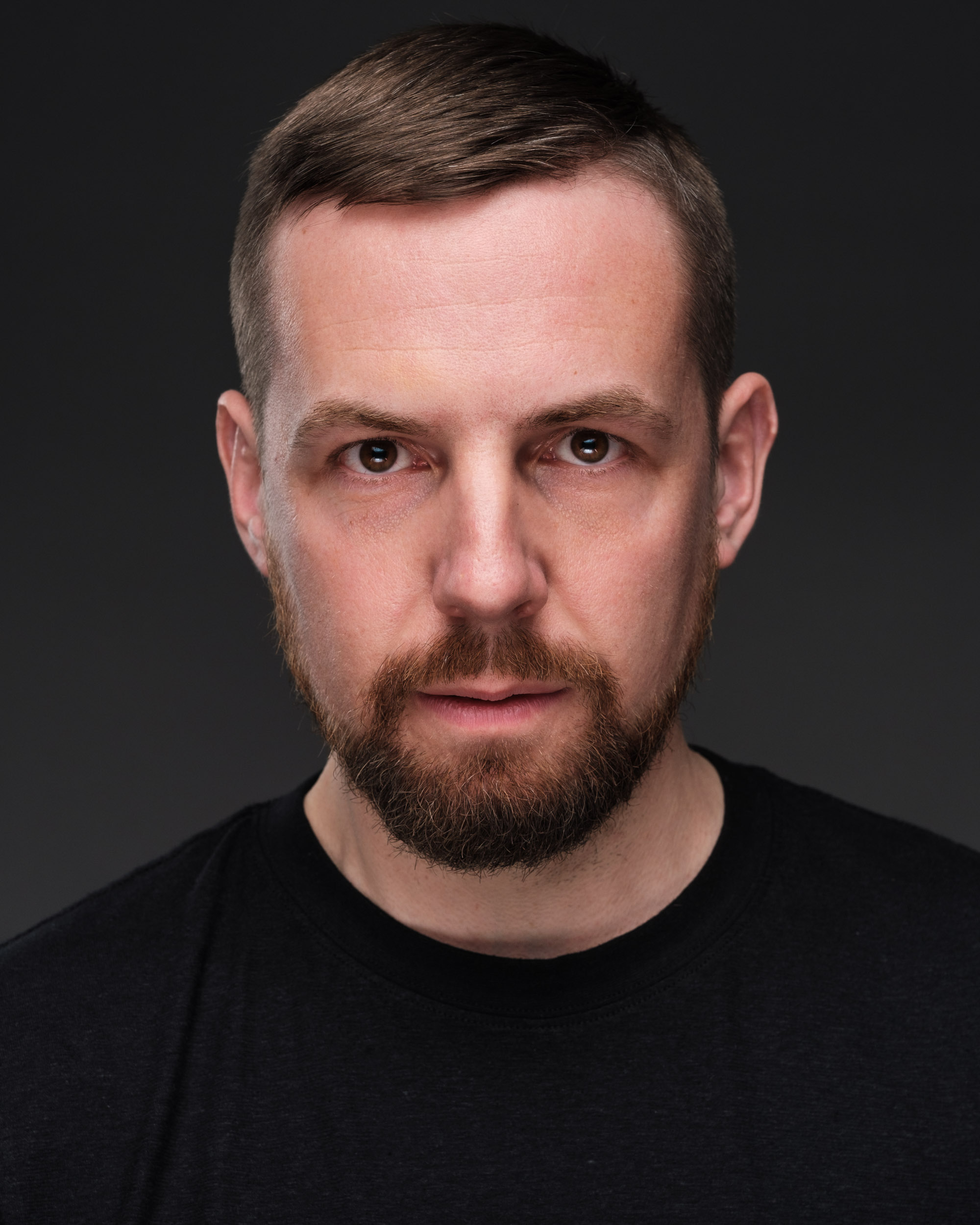 actor Michael Swatton large photo