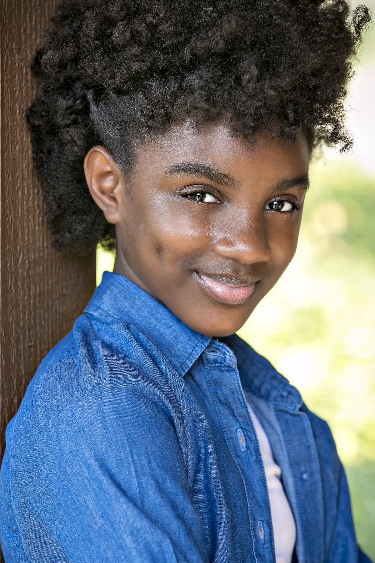actor Zaria Kelley large photo
