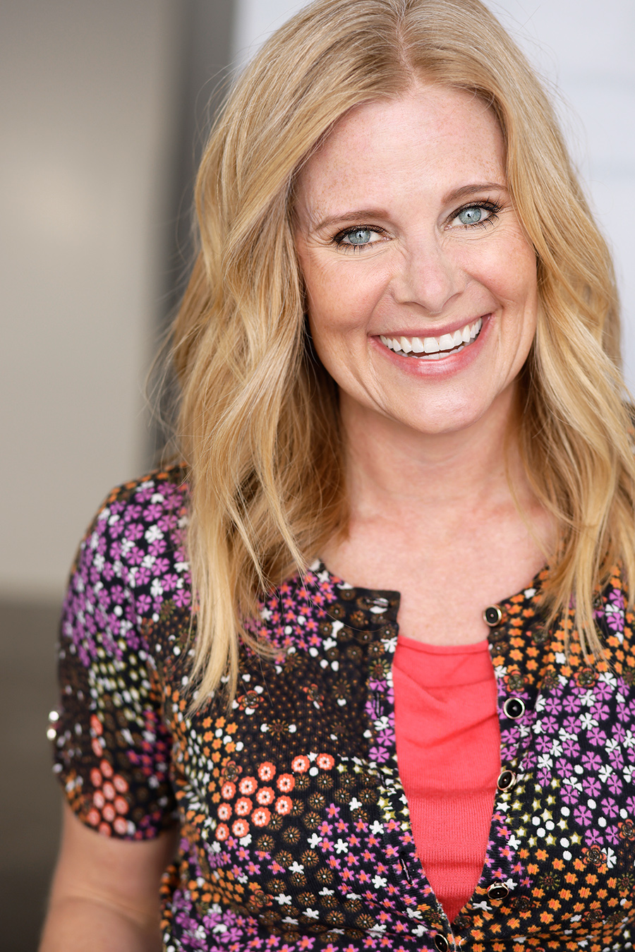 actor Audrey Walters large photo