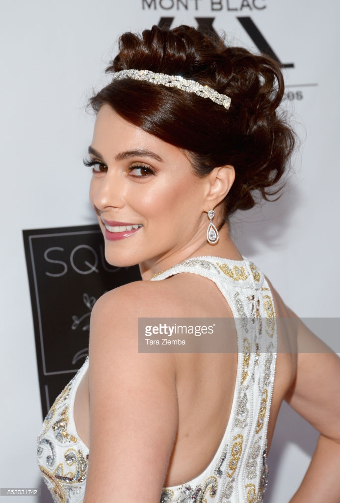 actor Christina DeRosa large photo