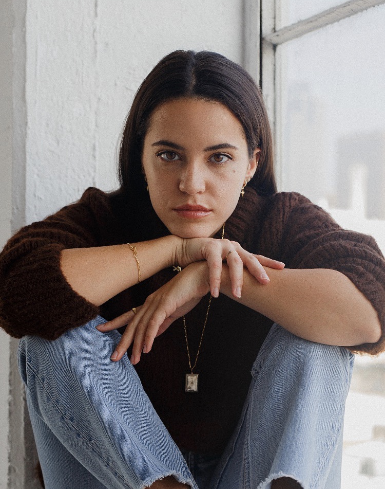 actor Sarah May Sommers large photo