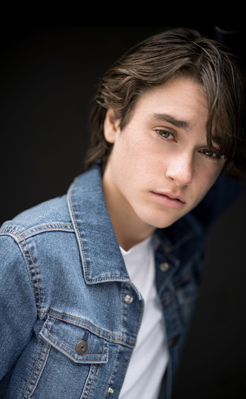 actor Mason McKenzie large photo