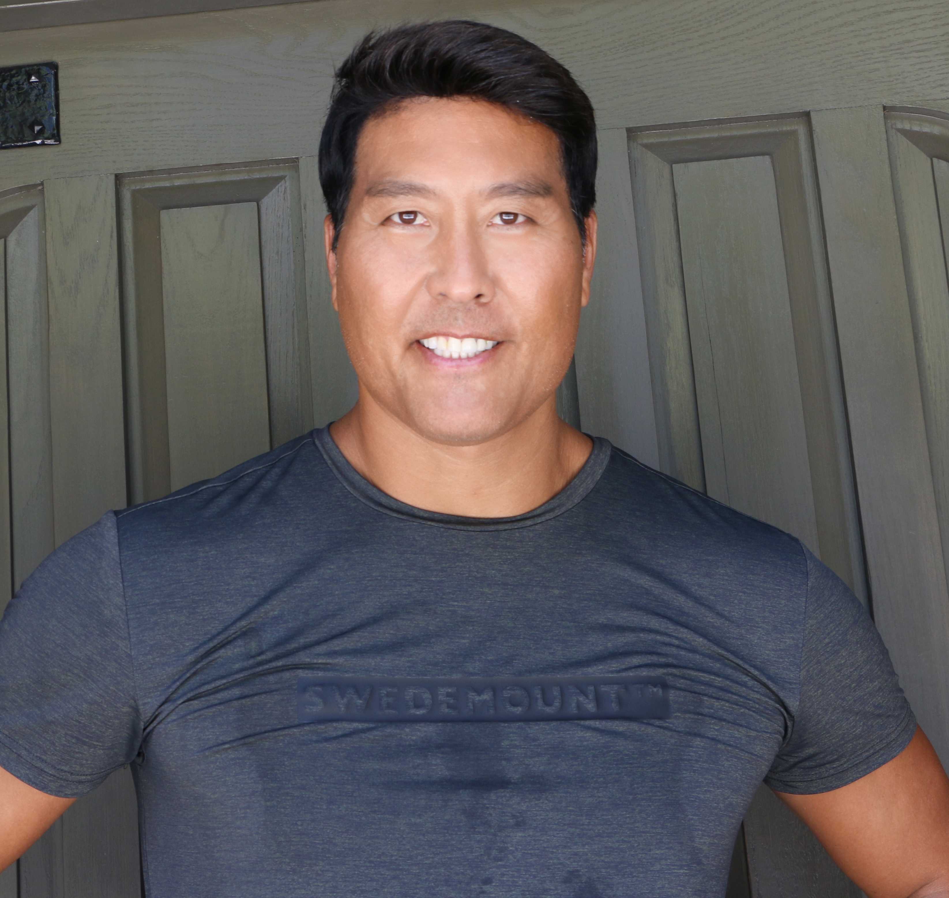 actor James Kwong large photo