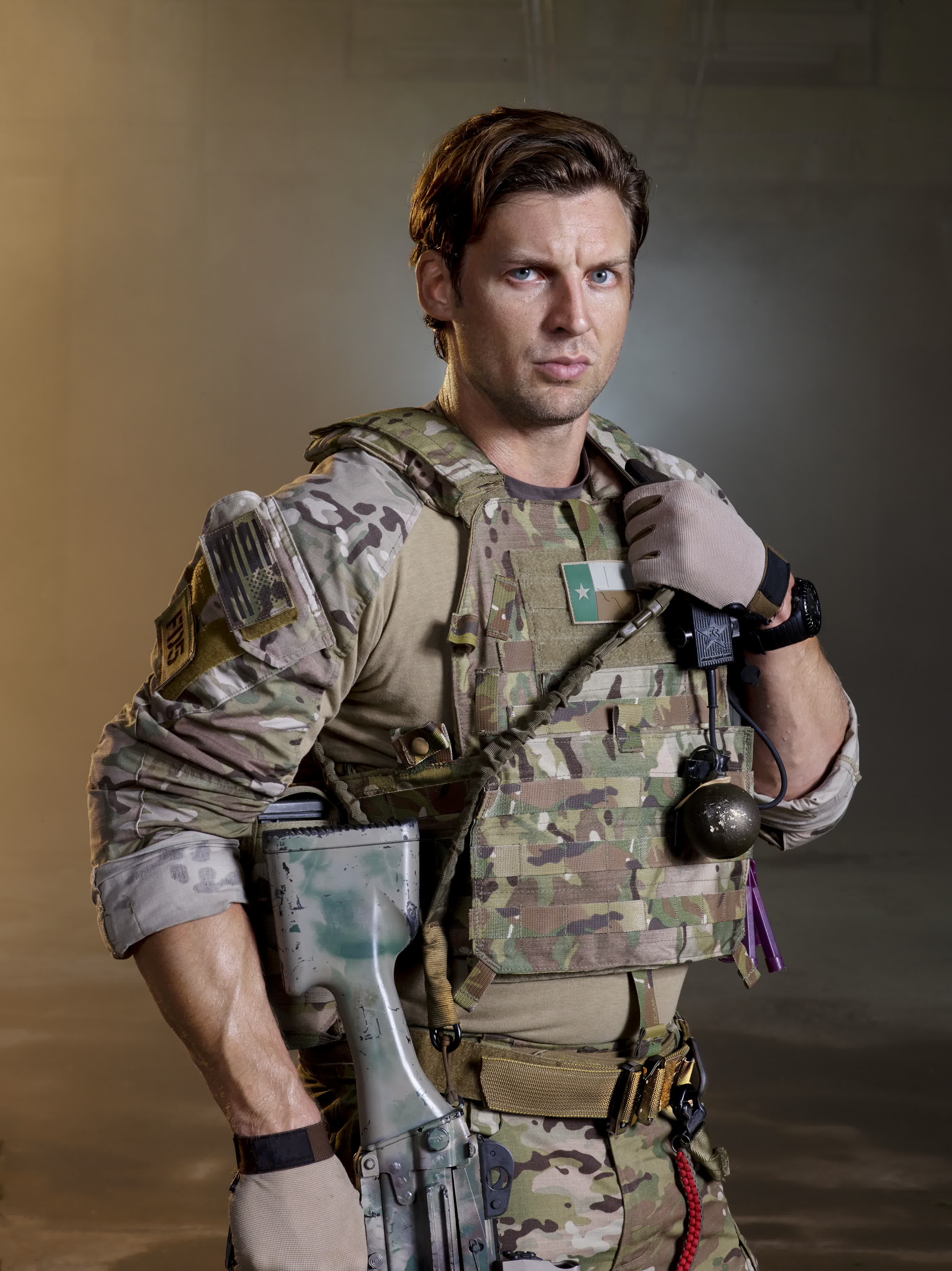 actor Donny Boaz large photo