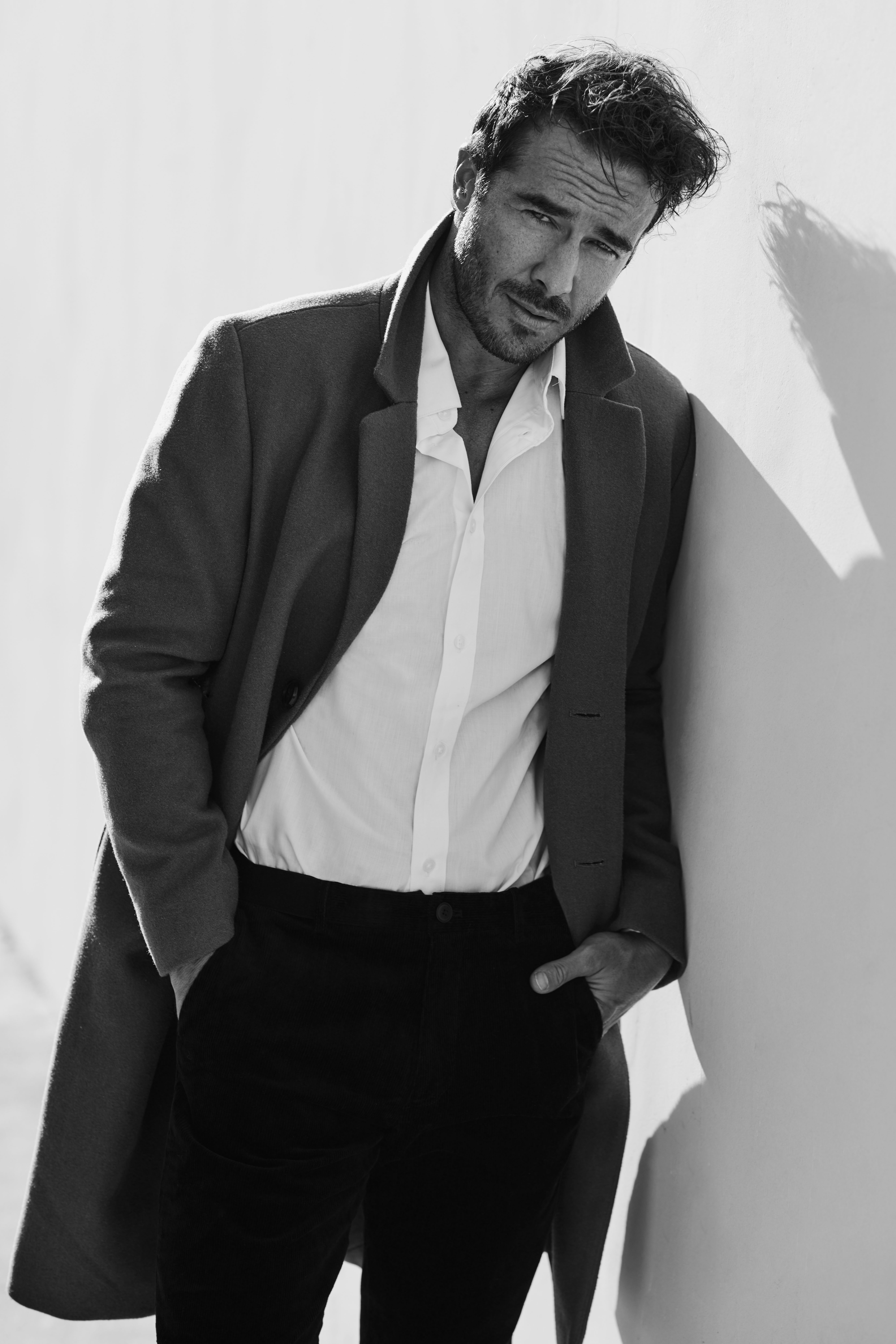 actor Ryan Carnes large photo