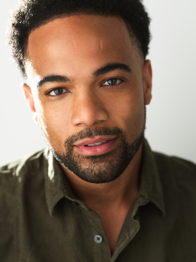 actor Tyler Hopkins large photo