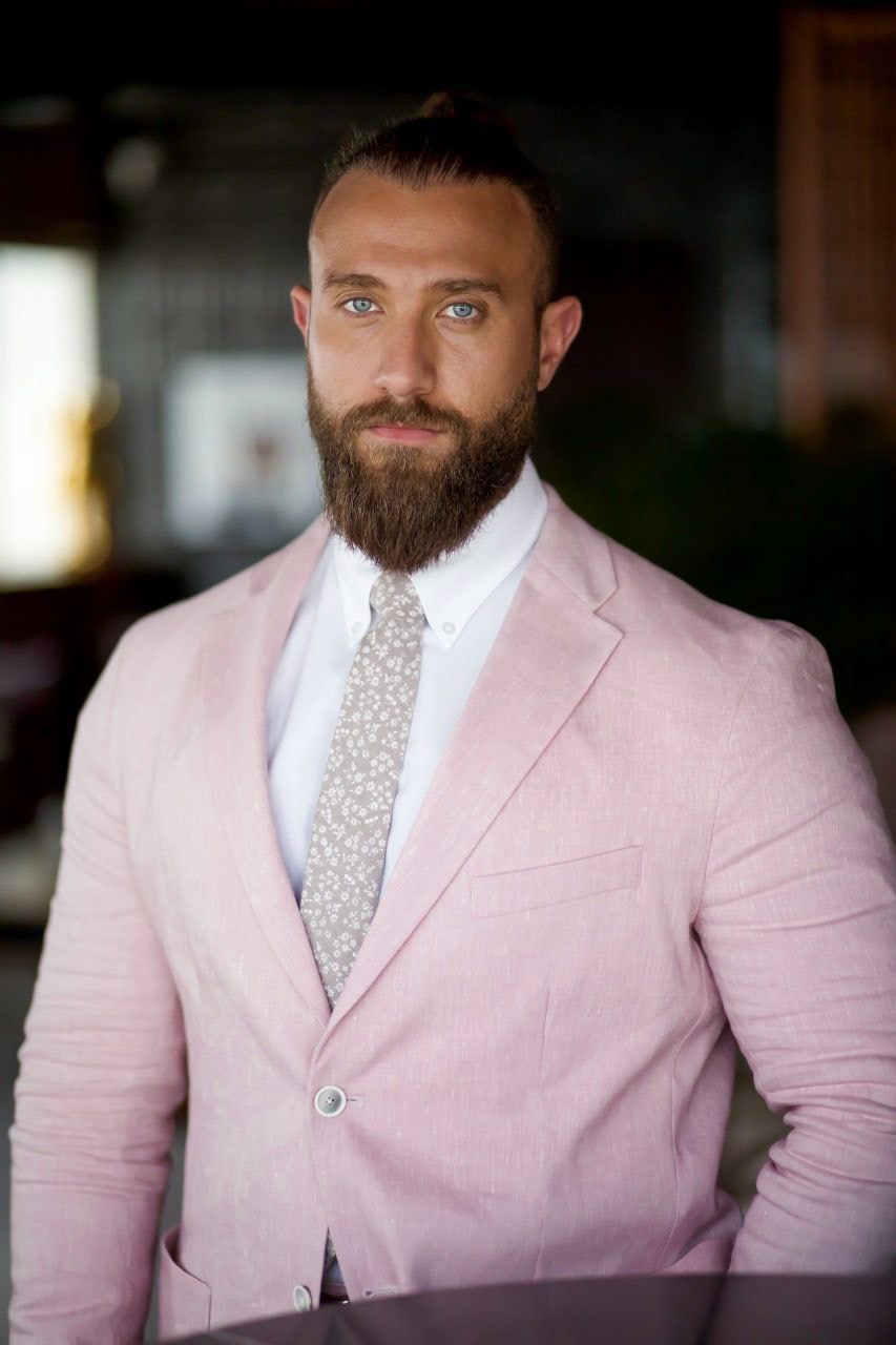 actor Mahmoud Viga large photo